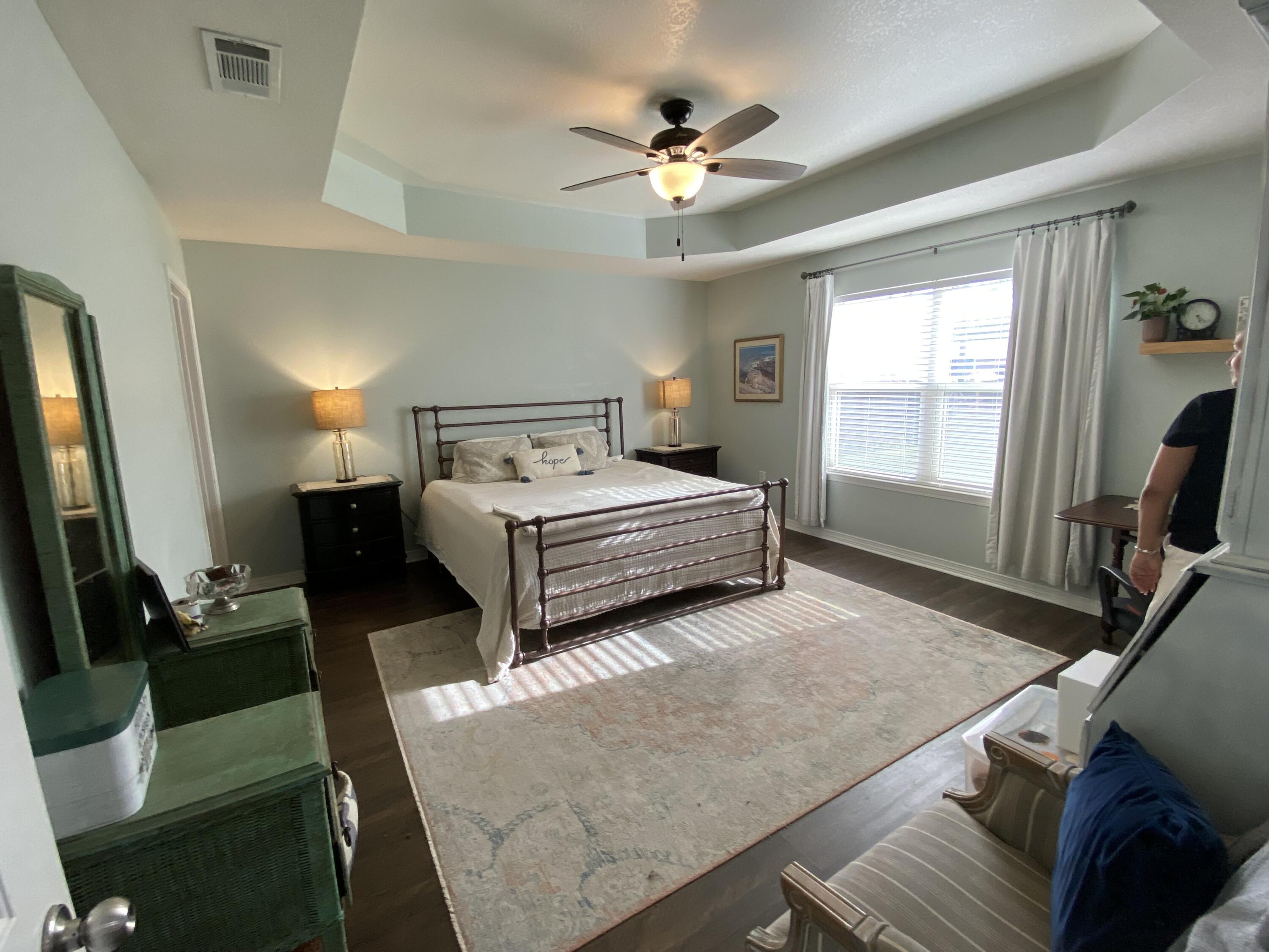 NAVARRE S/D 2ND ADDN - Residential Lease