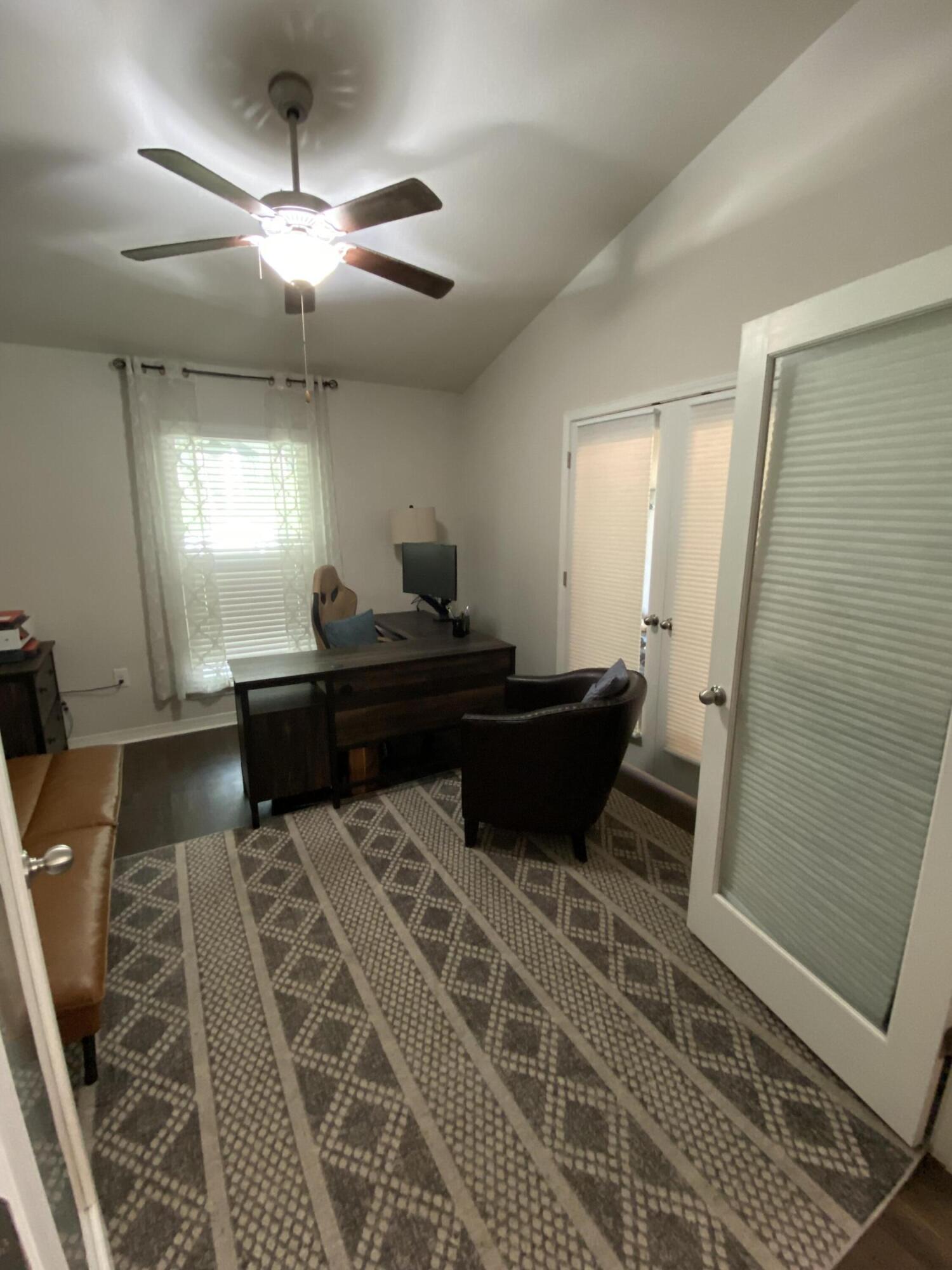 NAVARRE S/D 2ND ADDN - Residential Lease