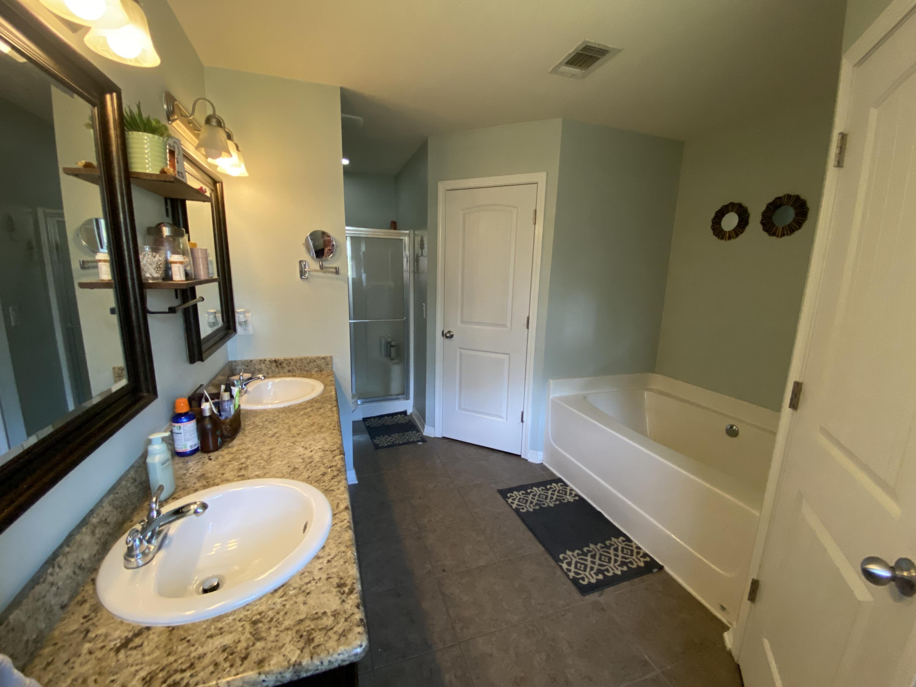 NAVARRE S/D 2ND ADDN - Residential Lease