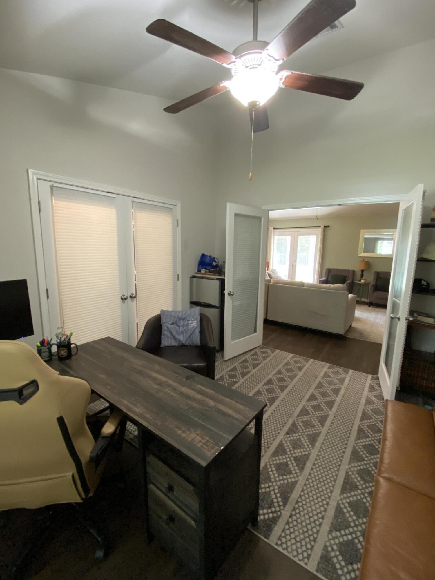 NAVARRE S/D 2ND ADDN - Residential Lease