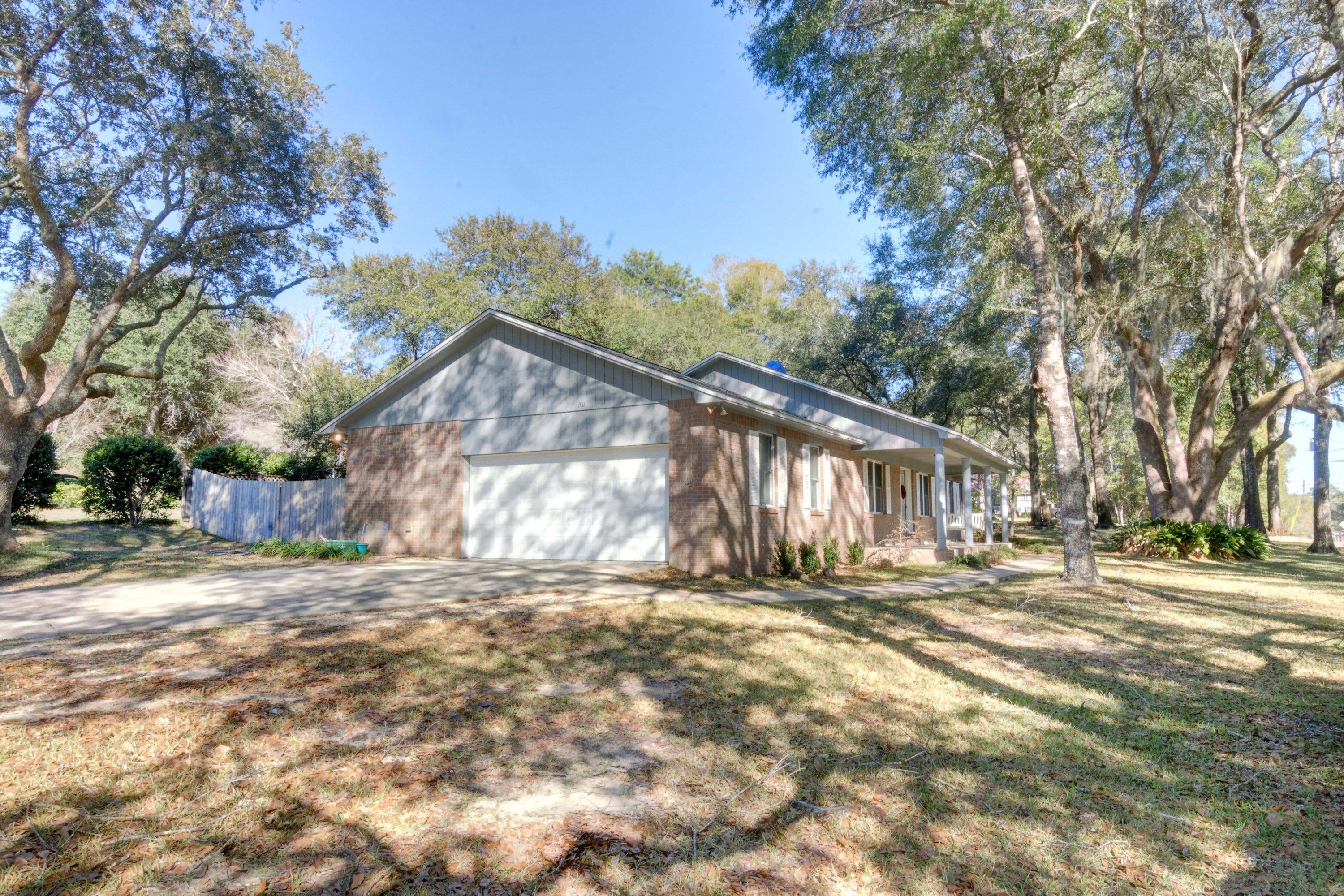 RIVERSIDE NORTH - Residential