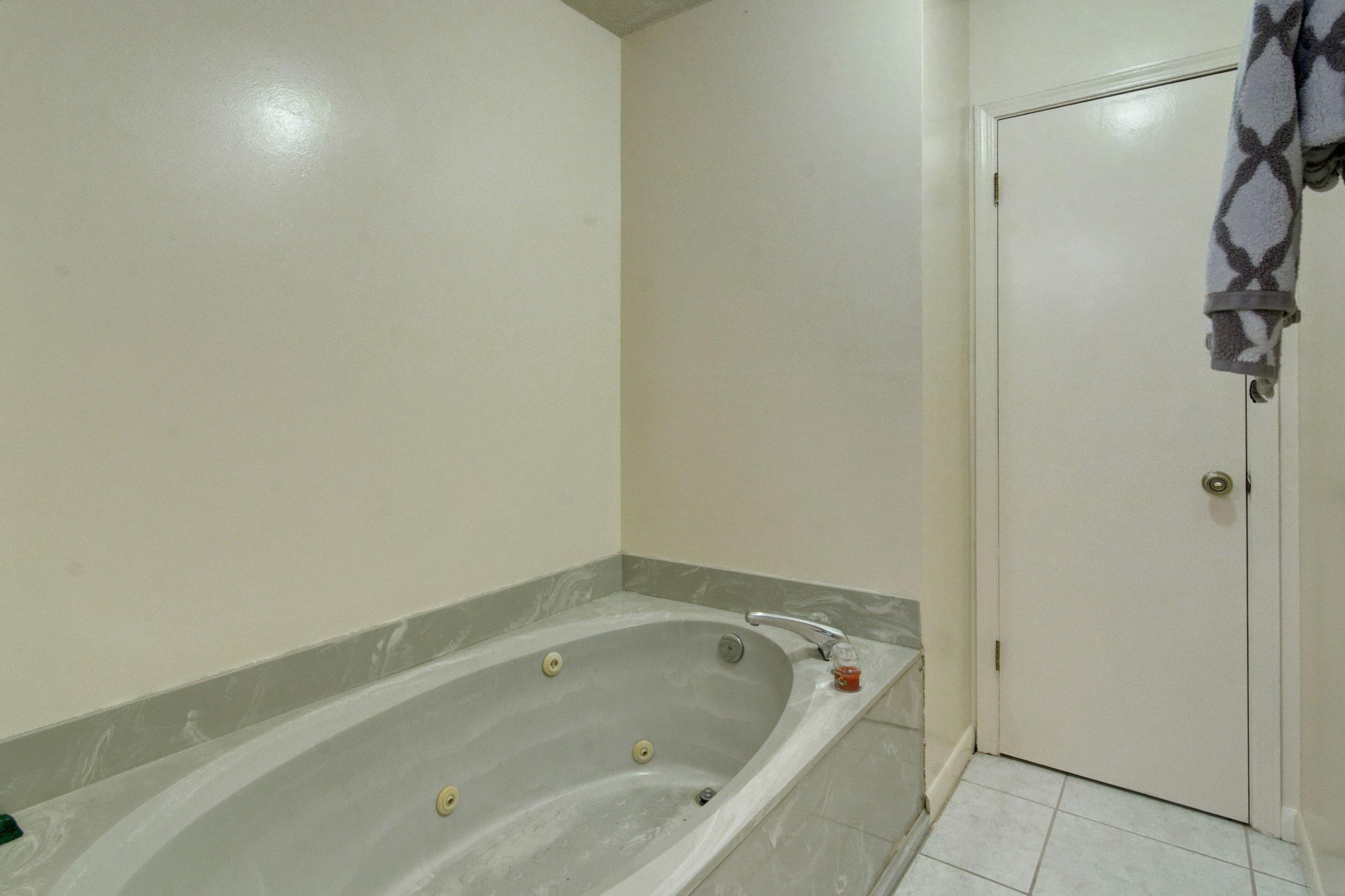 RIVERSIDE NORTH - Residential