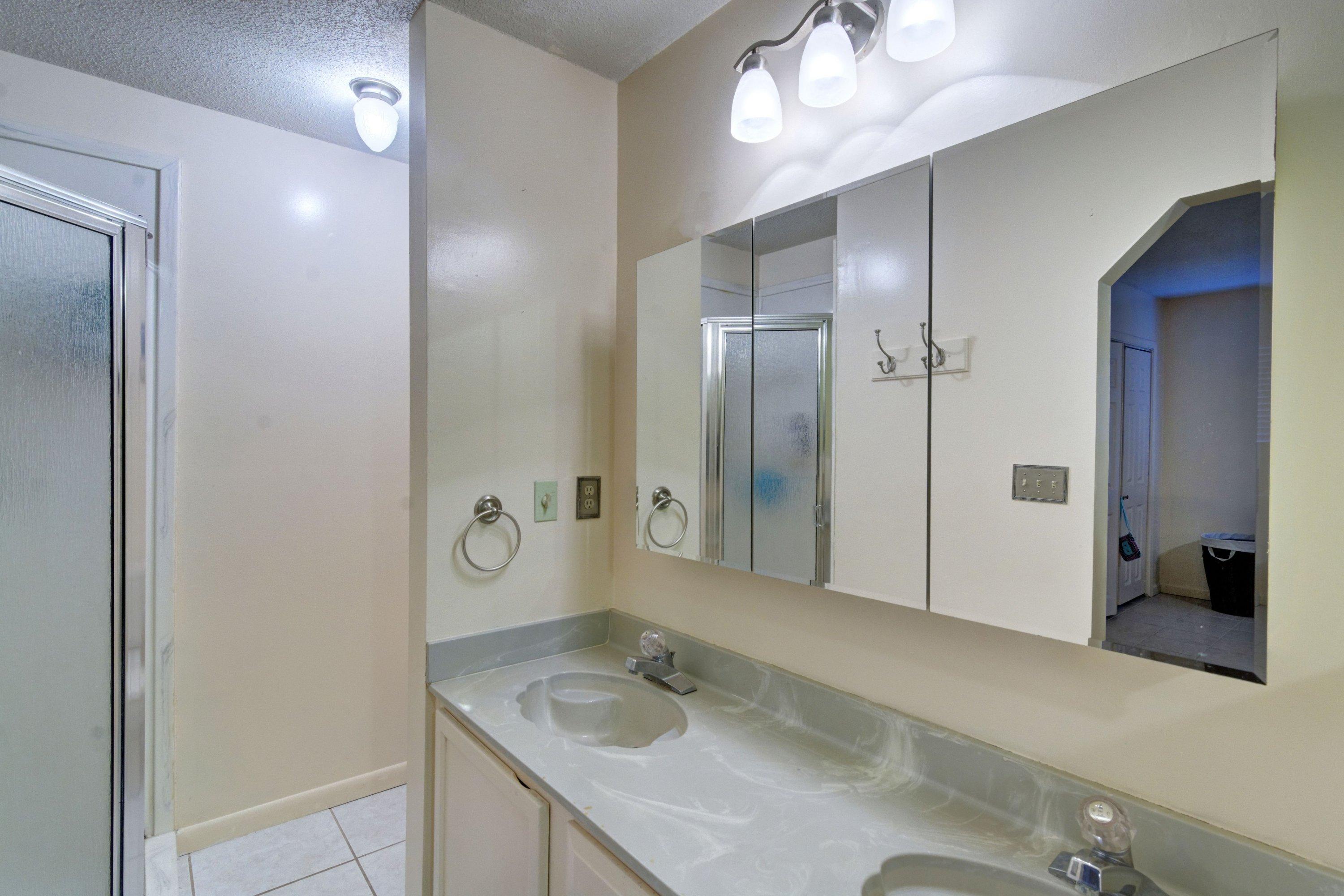 RIVERSIDE NORTH - Residential