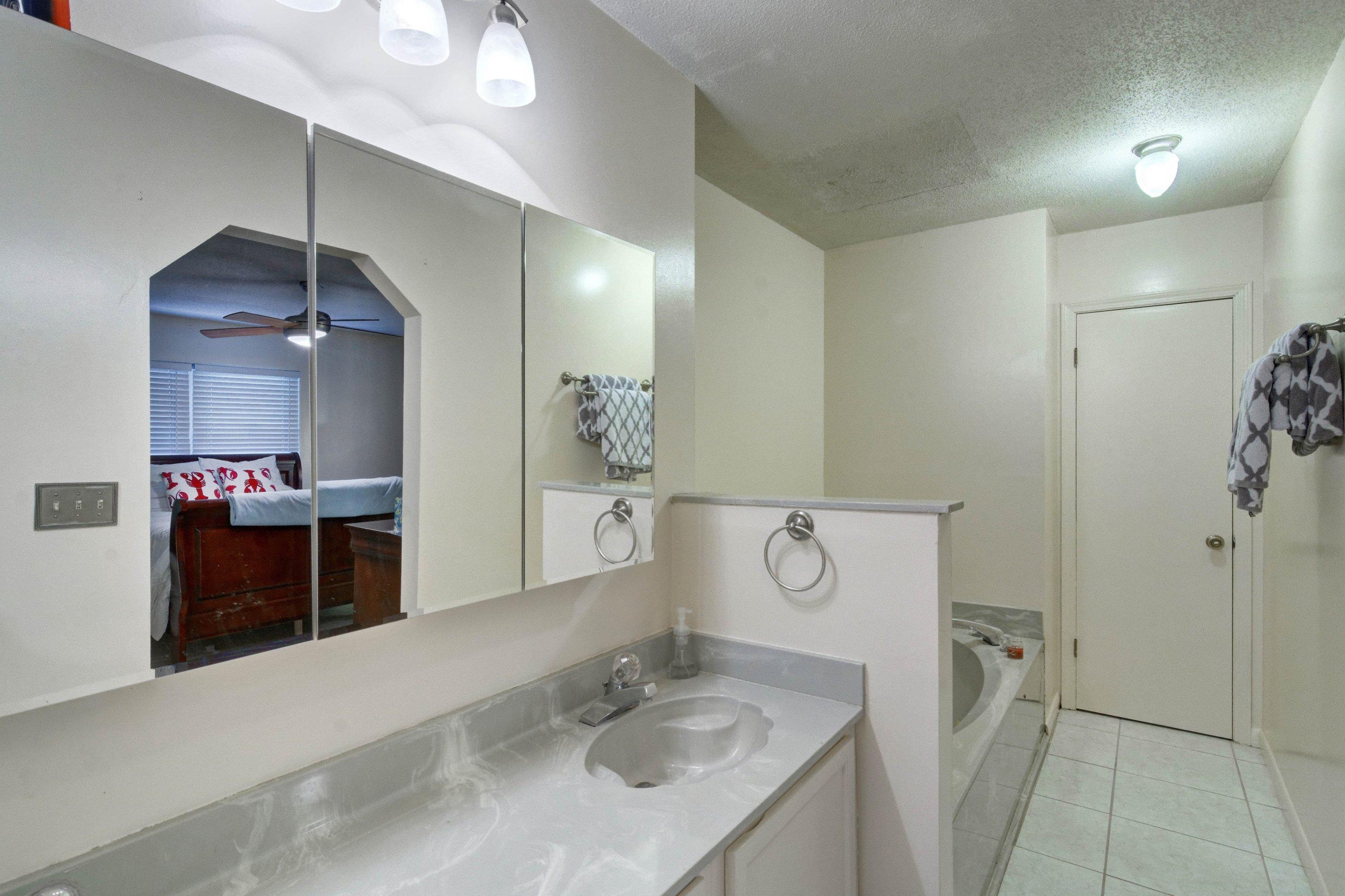 RIVERSIDE NORTH - Residential