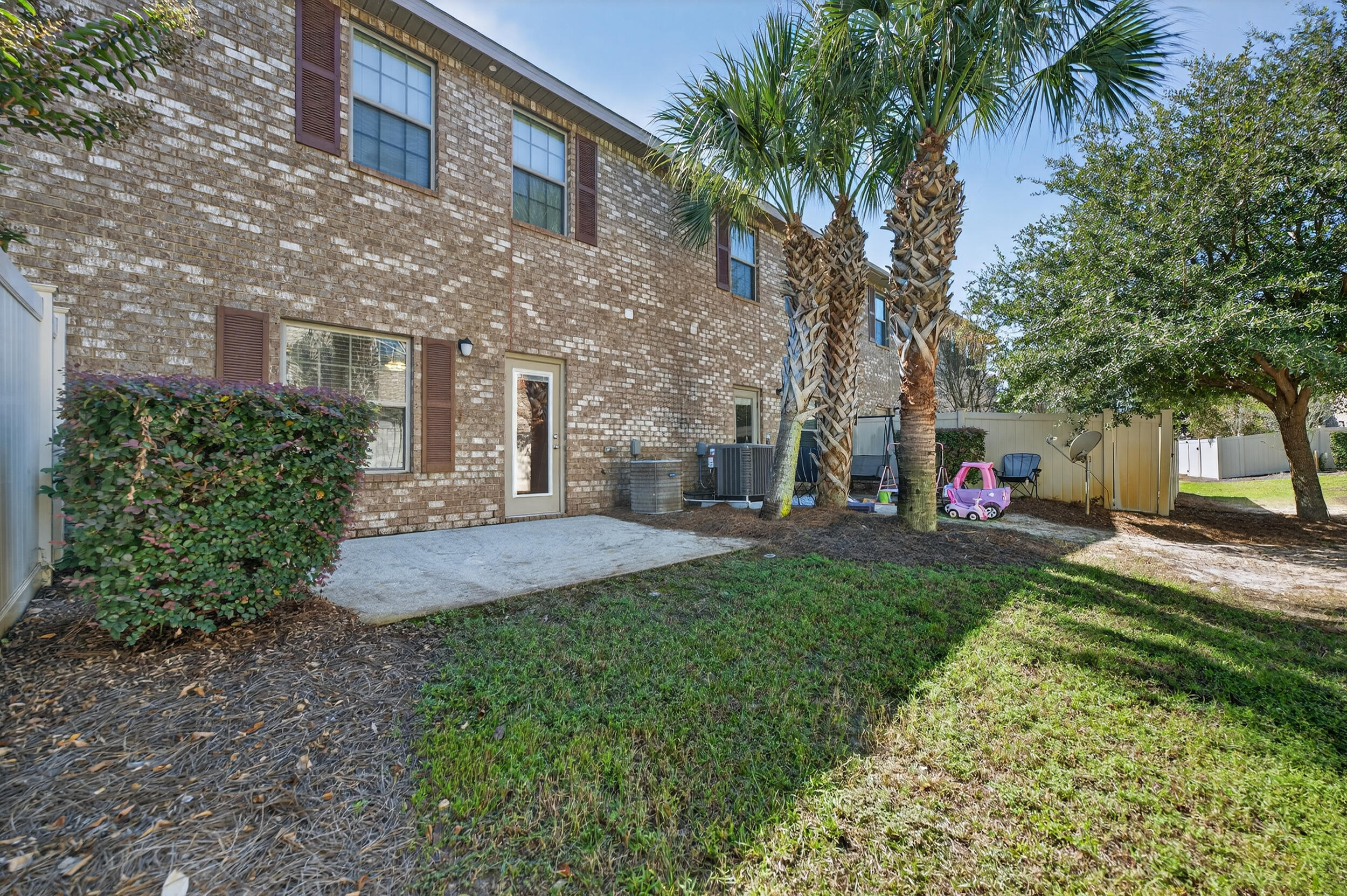 RESERVE POINTE - Residential