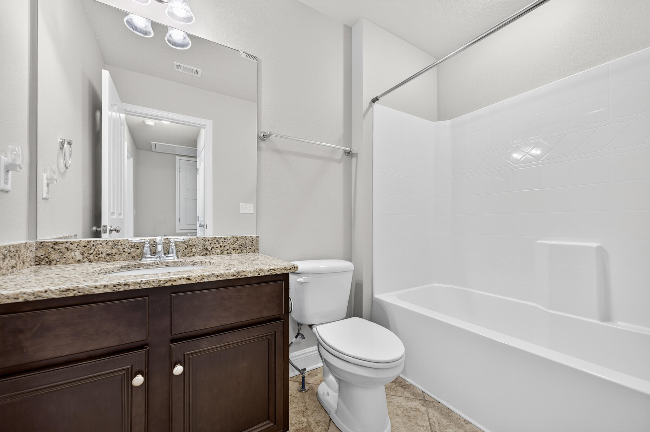 RESERVE POINTE - Residential