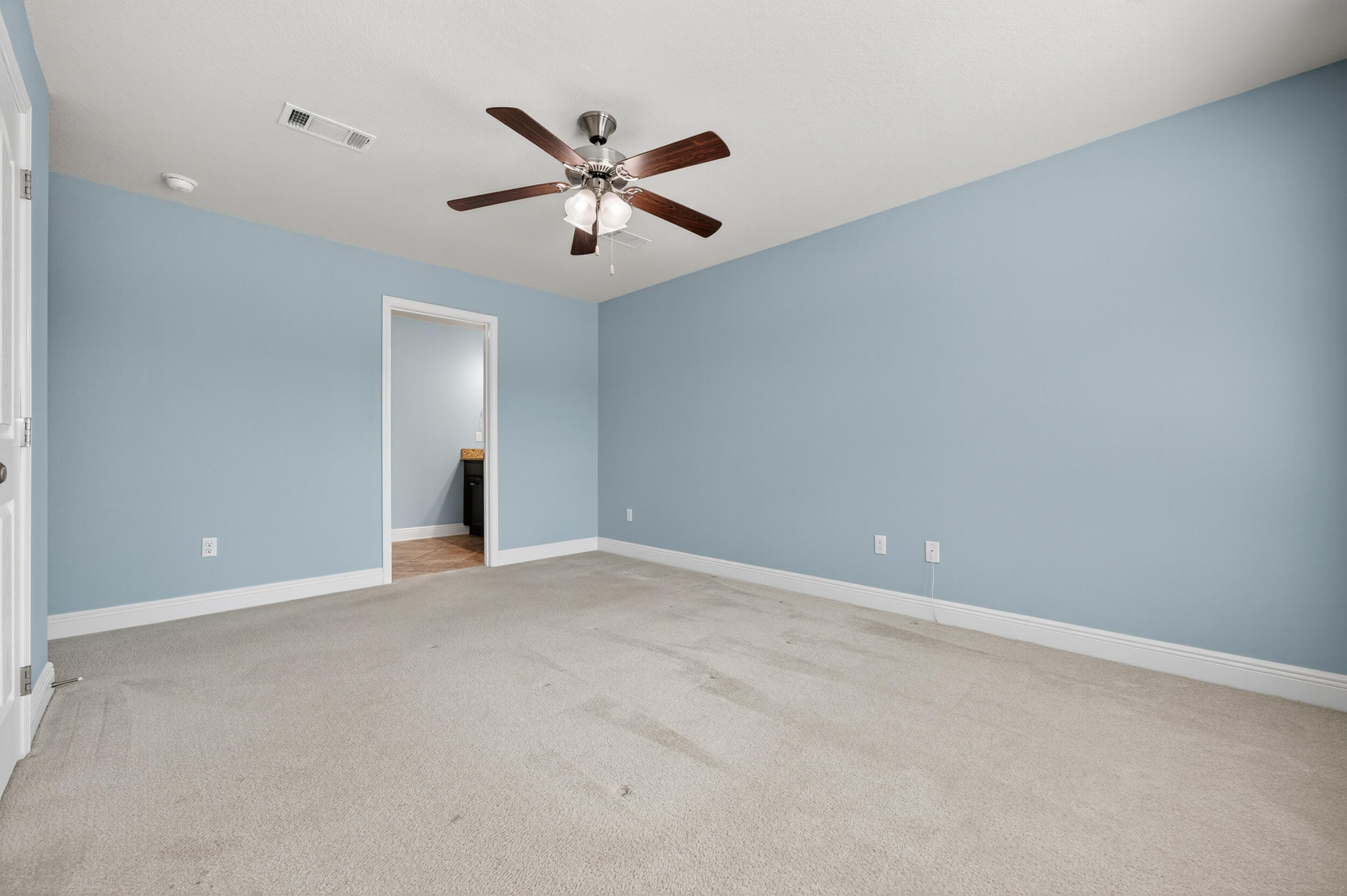 RESERVE POINTE - Residential