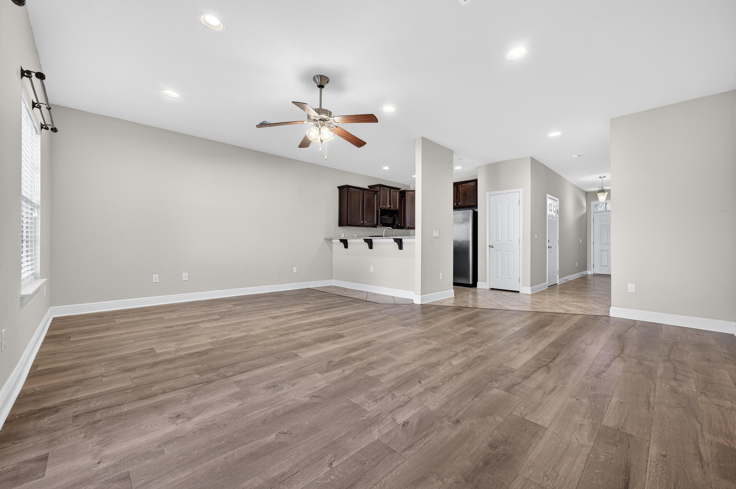 RESERVE POINTE - Residential