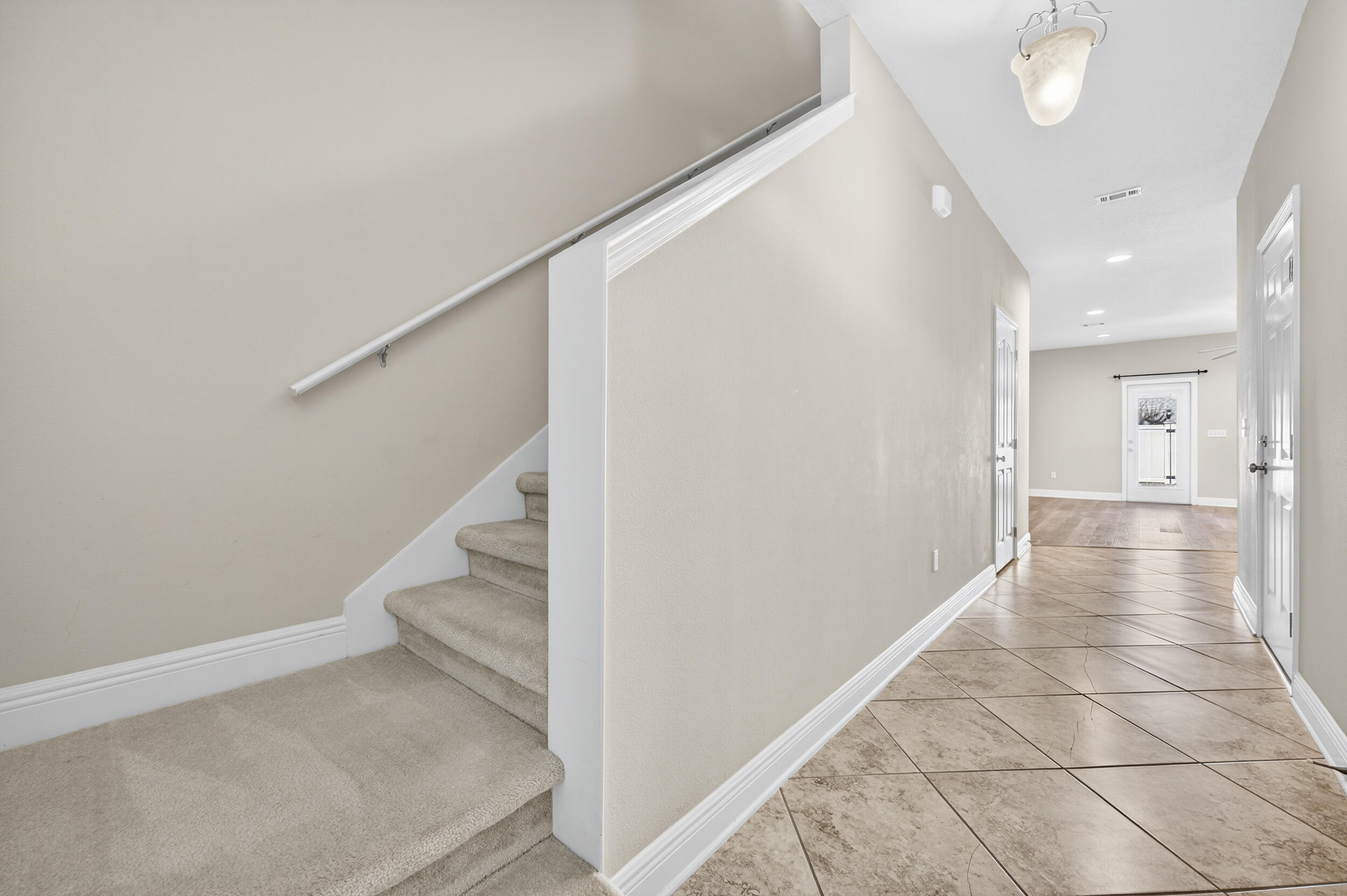 RESERVE POINTE - Residential