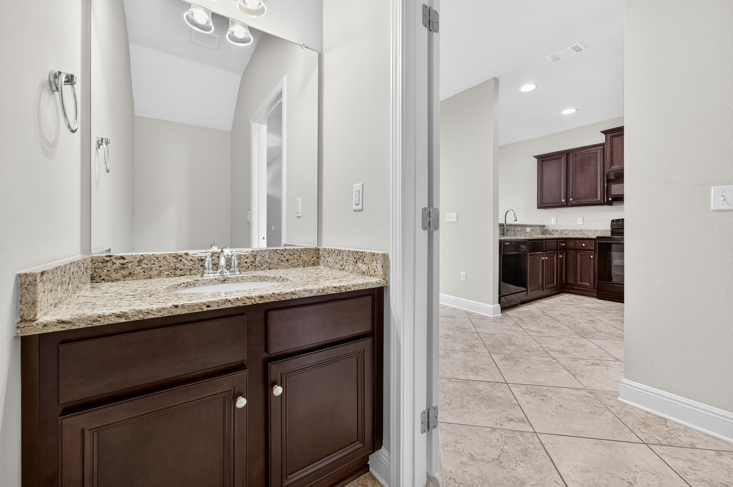 RESERVE POINTE - Residential