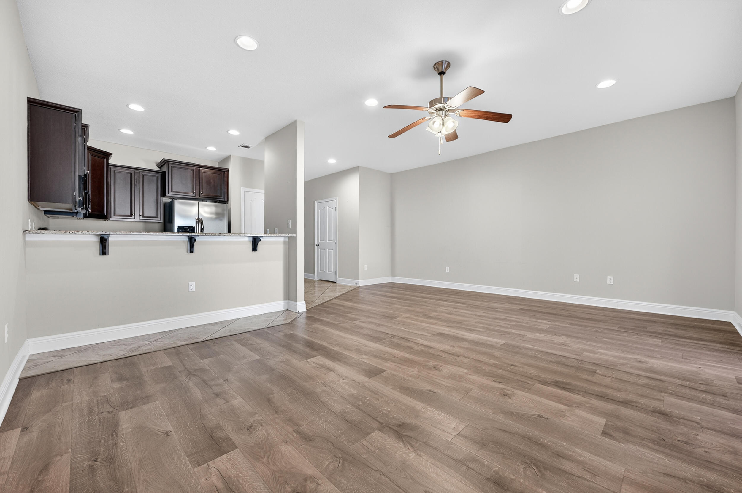 RESERVE POINTE - Residential