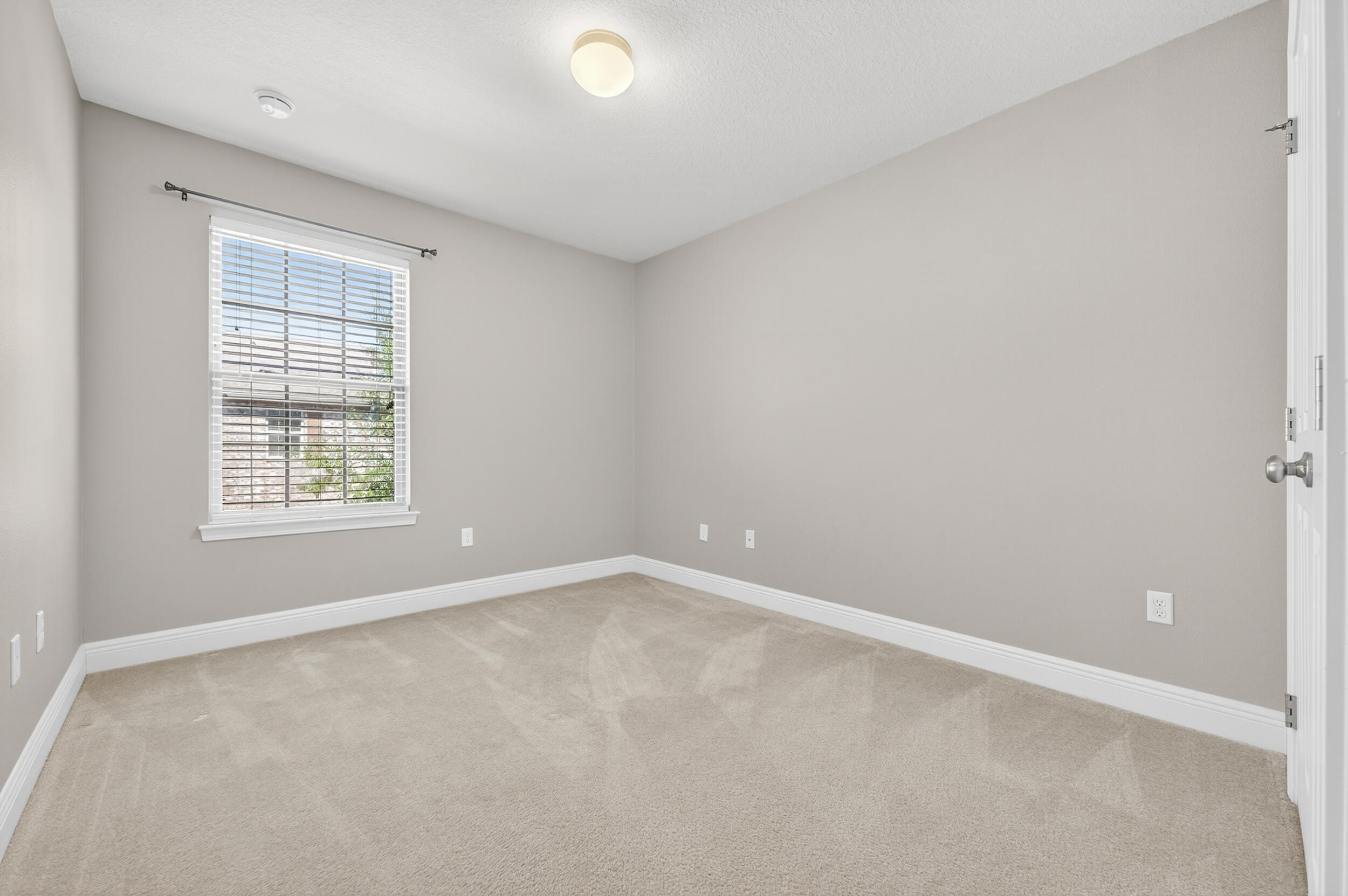 RESERVE POINTE - Residential