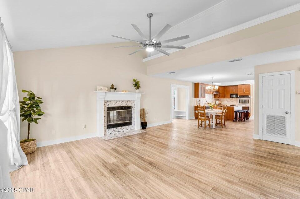 CROWN POINT - Residential