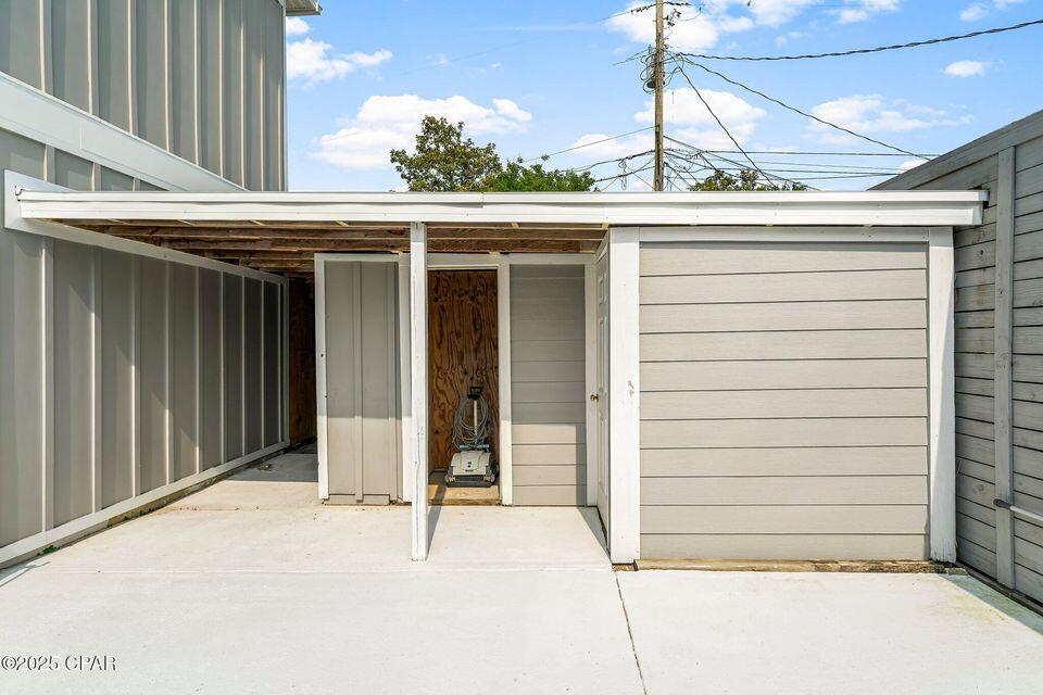 CROWN POINT - Residential