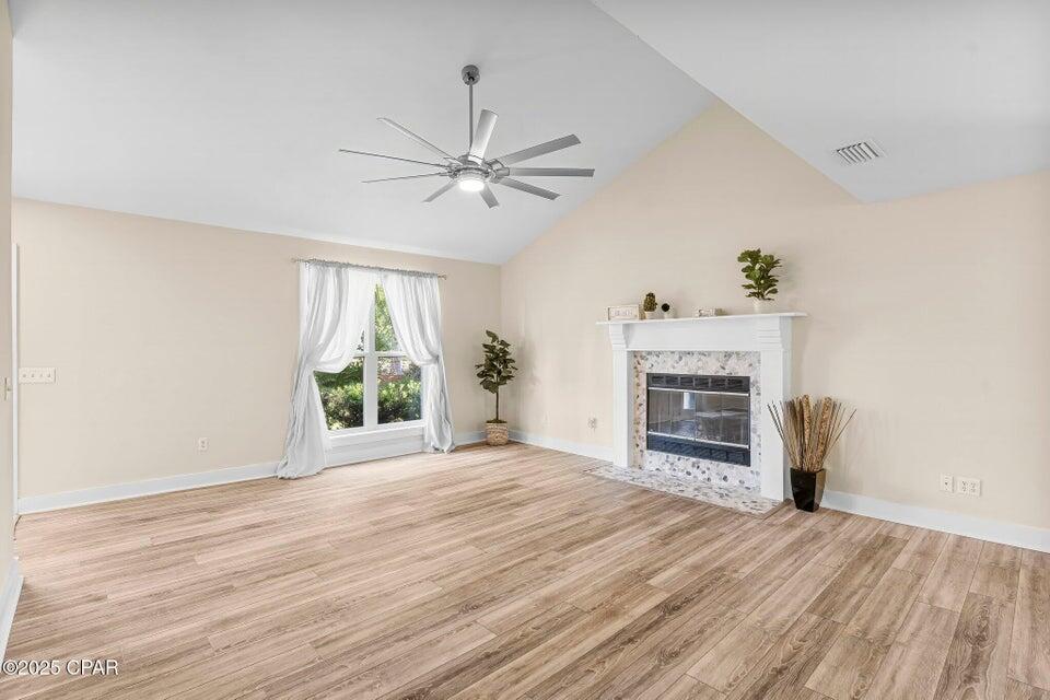CROWN POINT - Residential