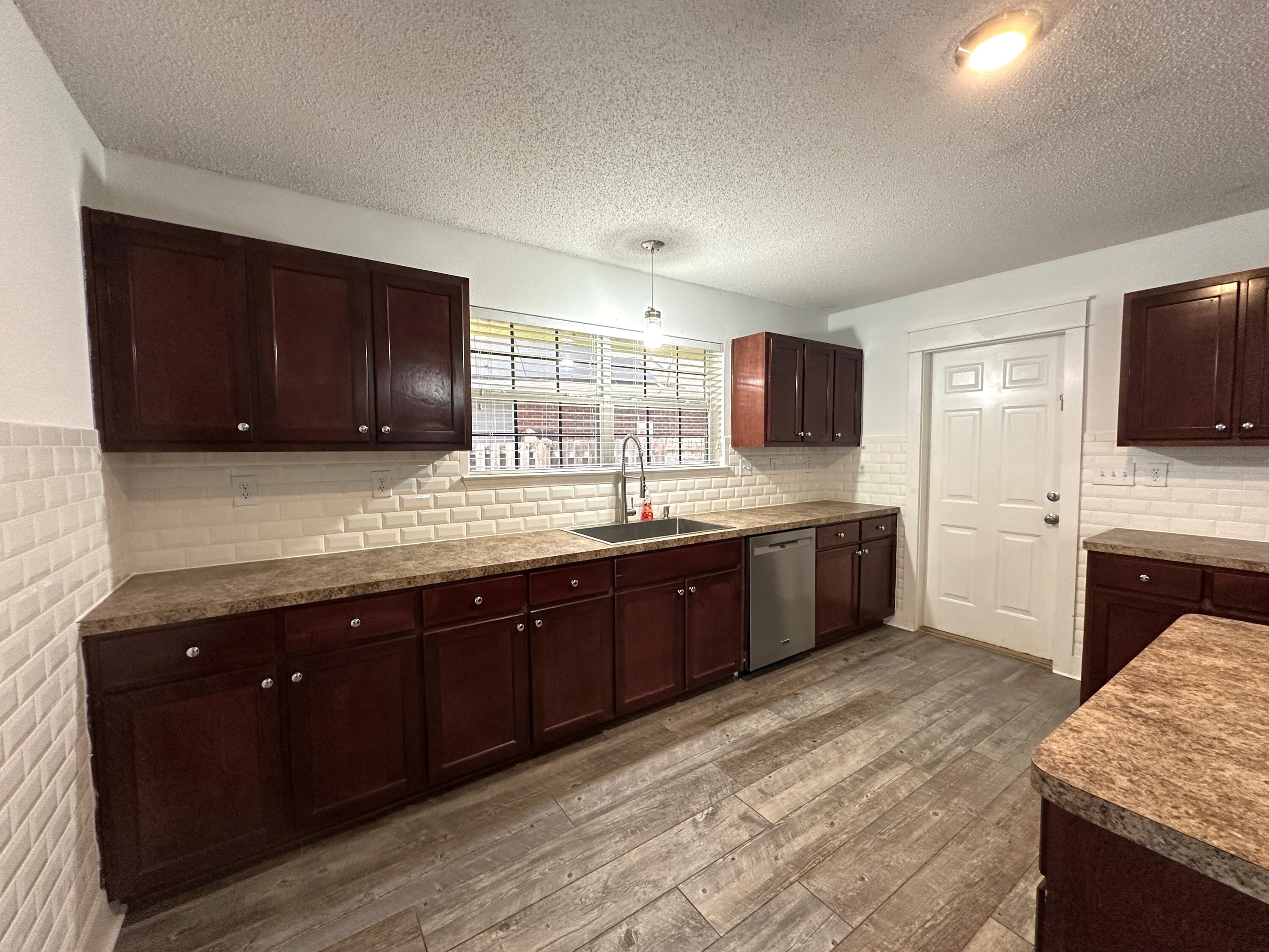 LEE FARMS PH I - Residential Lease