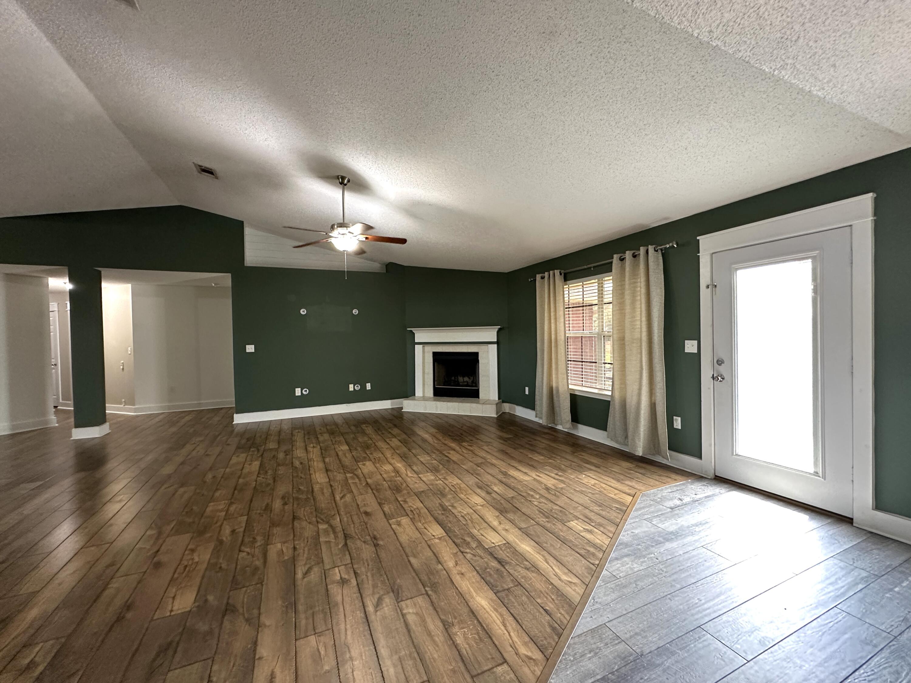 LEE FARMS PH I - Residential Lease
