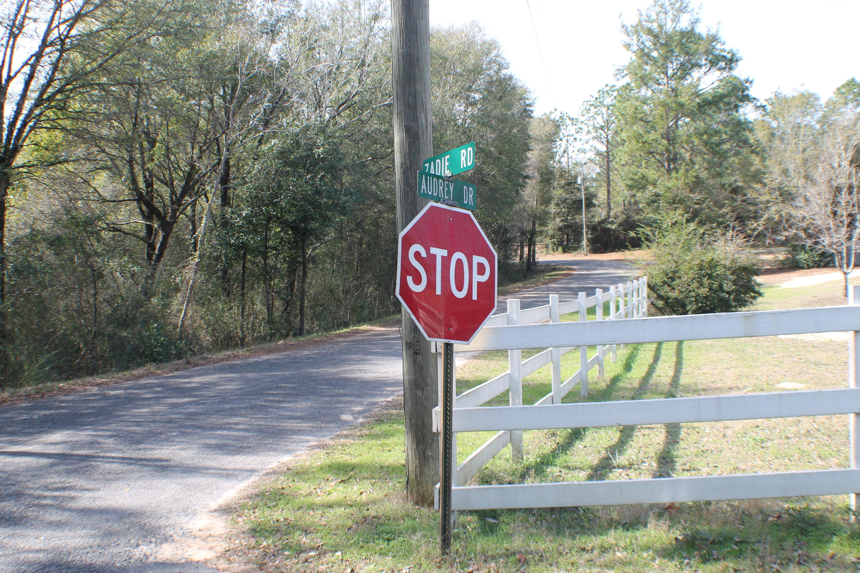 METES & BOUNDS - Land