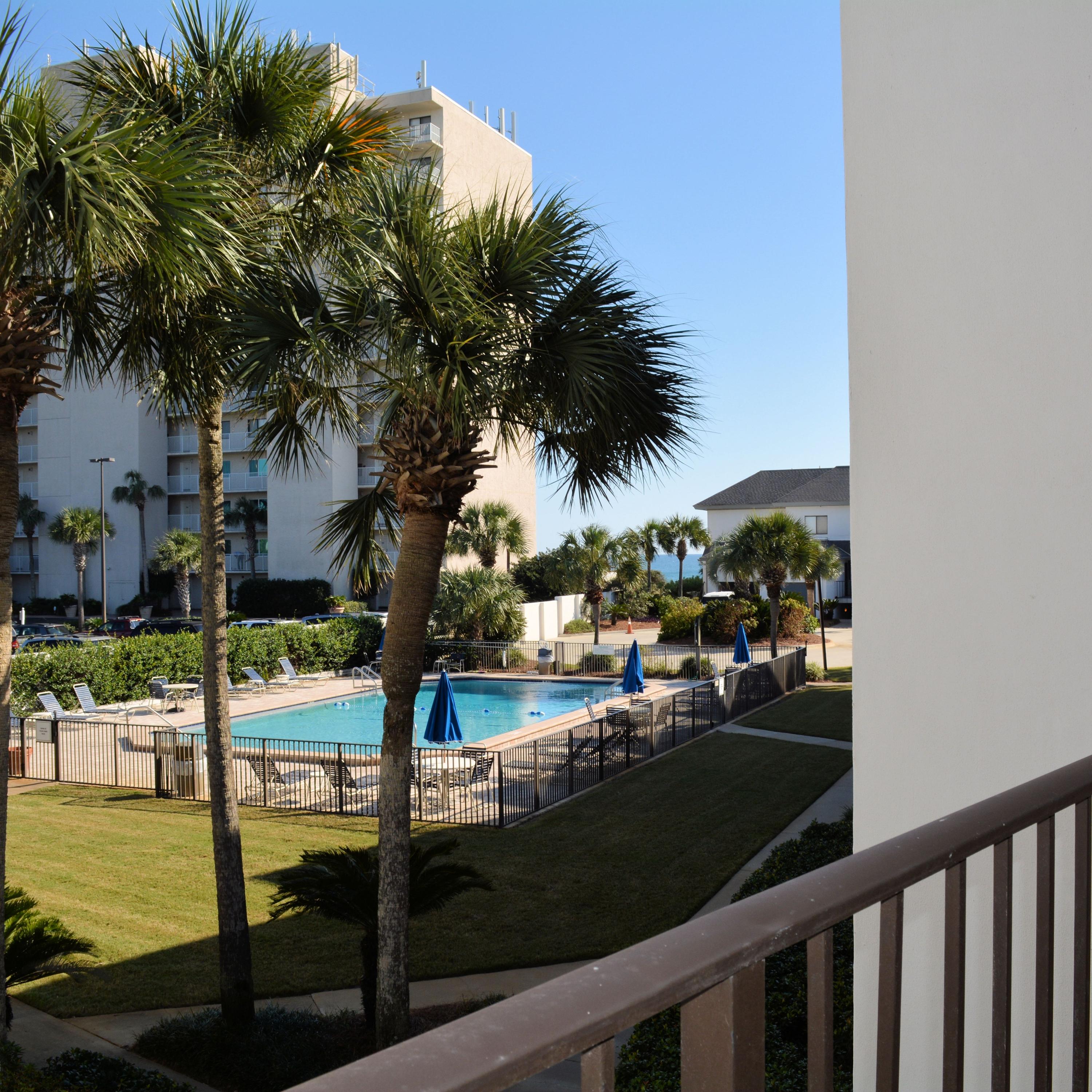 EMERALD HILL CONDO PH 3 - Residential