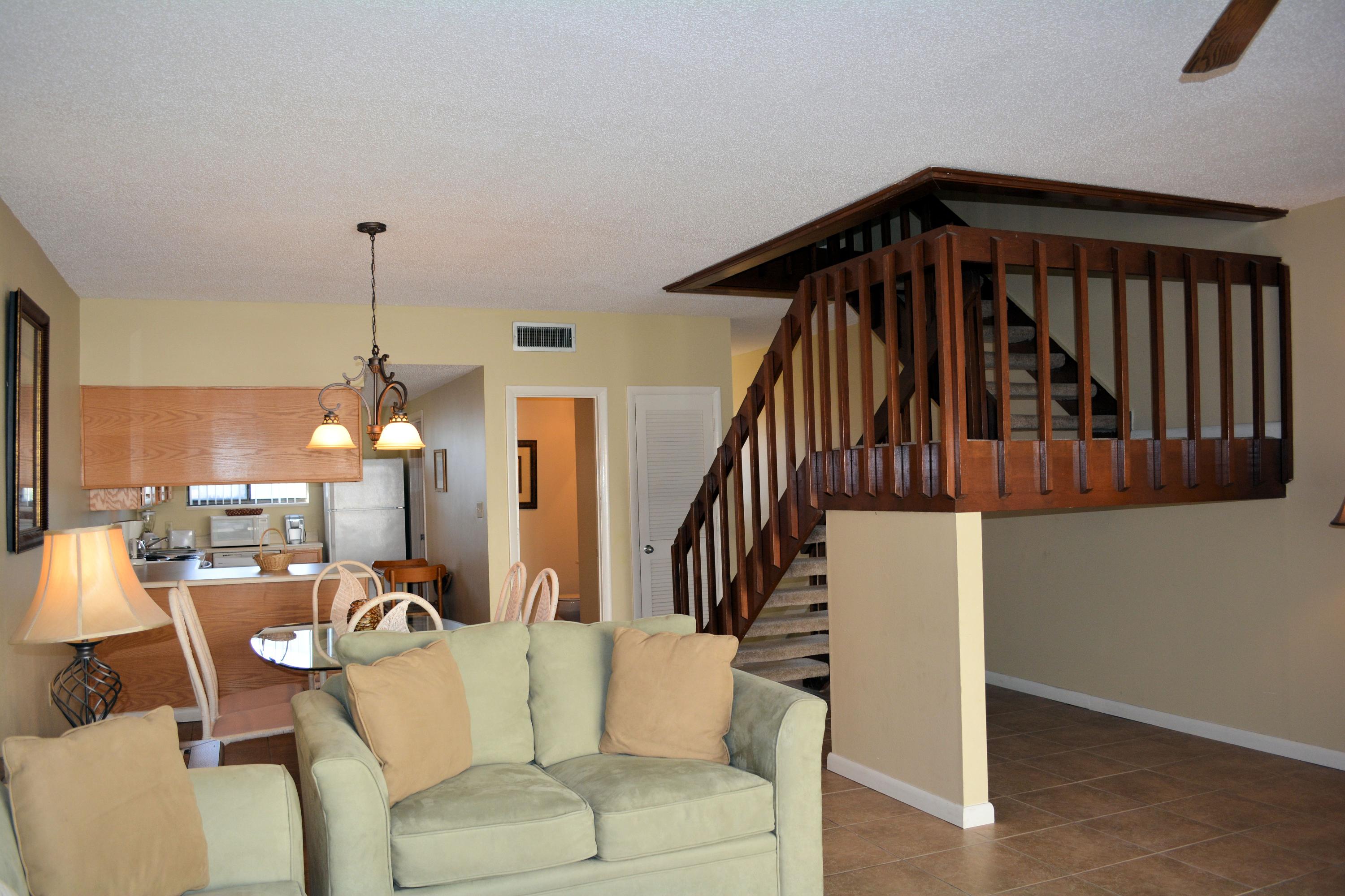 EMERALD HILL CONDO PH 3 - Residential