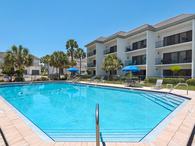 EMERALD HILL CONDO PH 3 - Residential