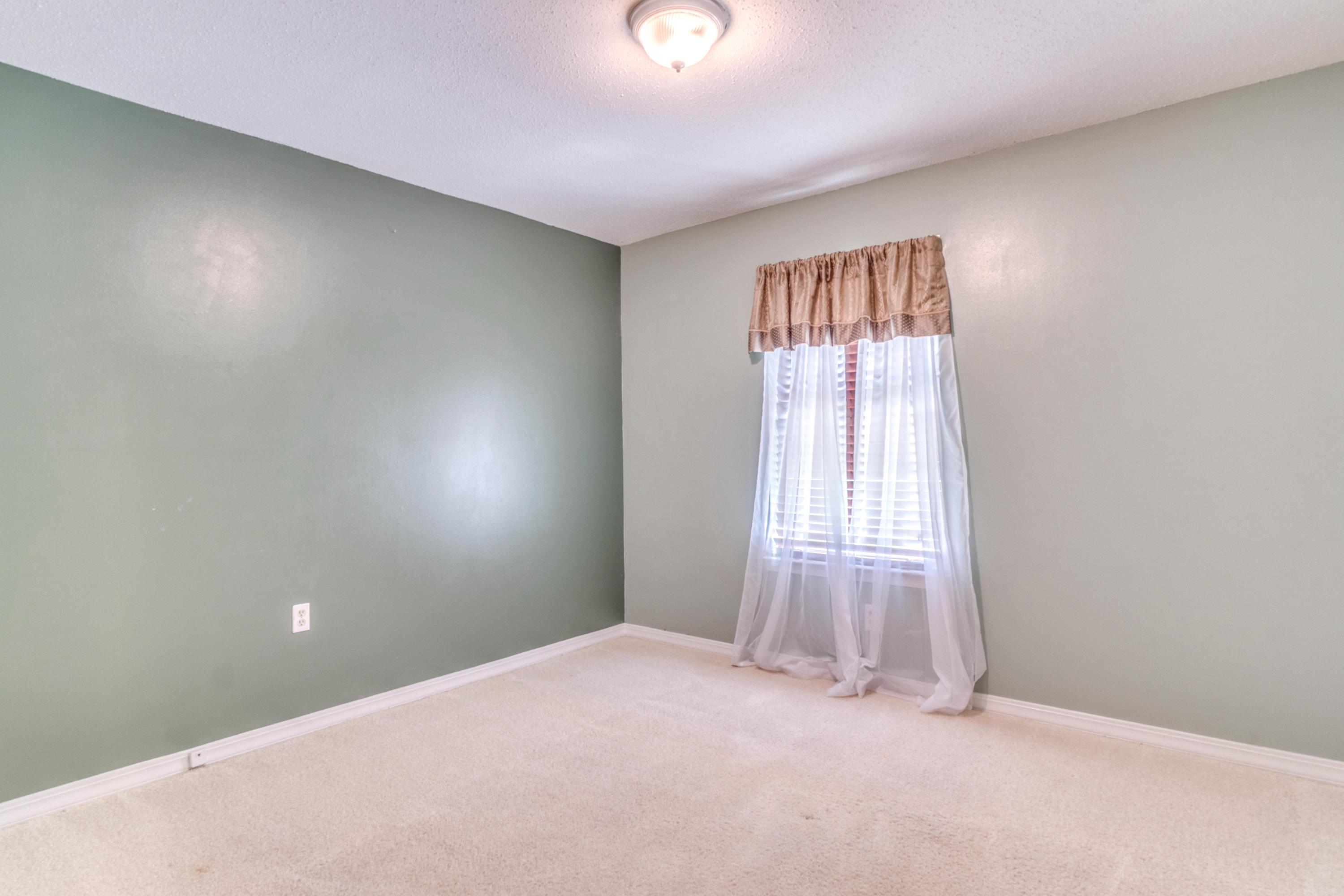 QUIET WOOD 1ST ADD - Residential