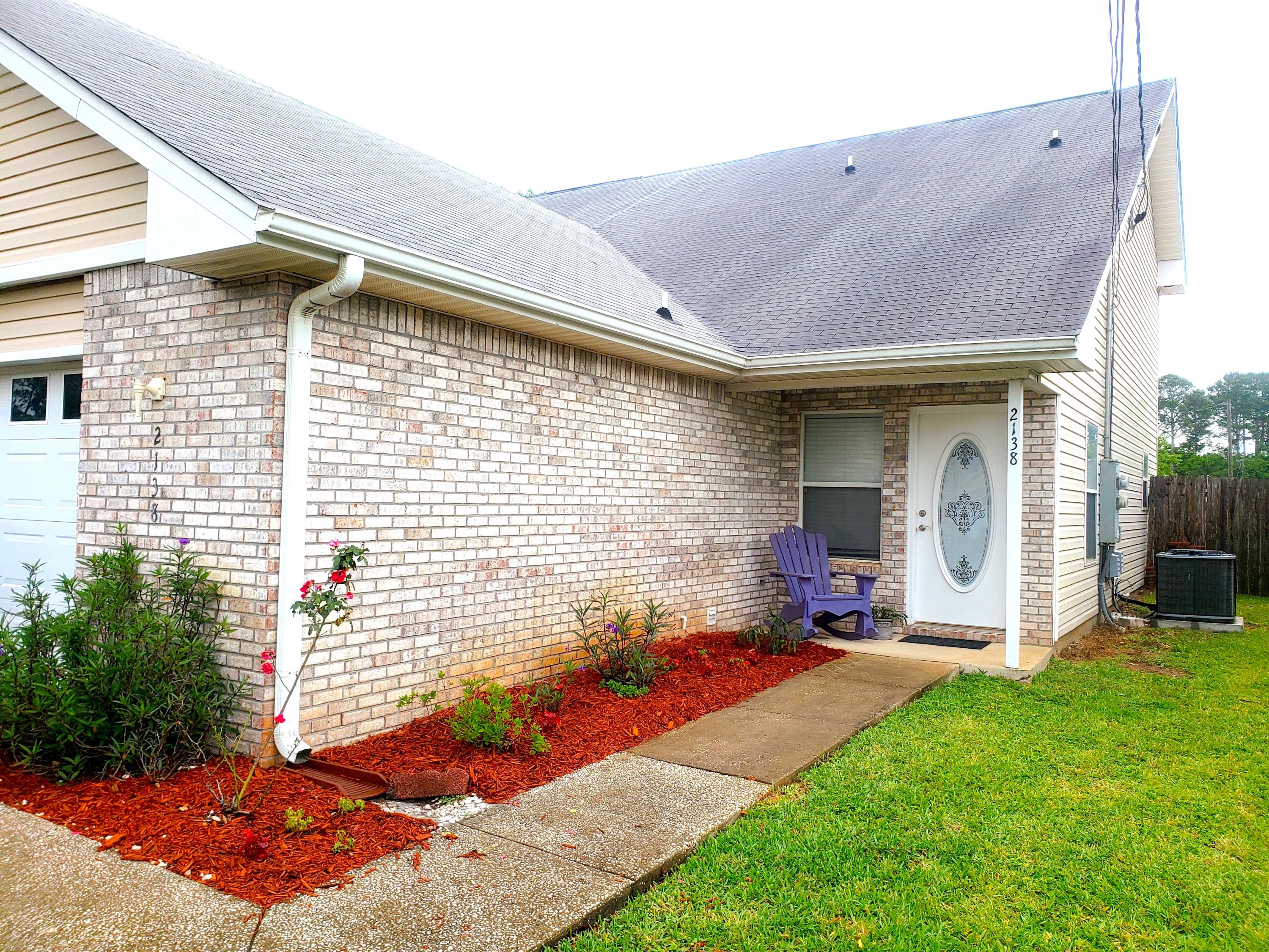 SANTA ROSA OAKS CONDOMINIUM - Residential