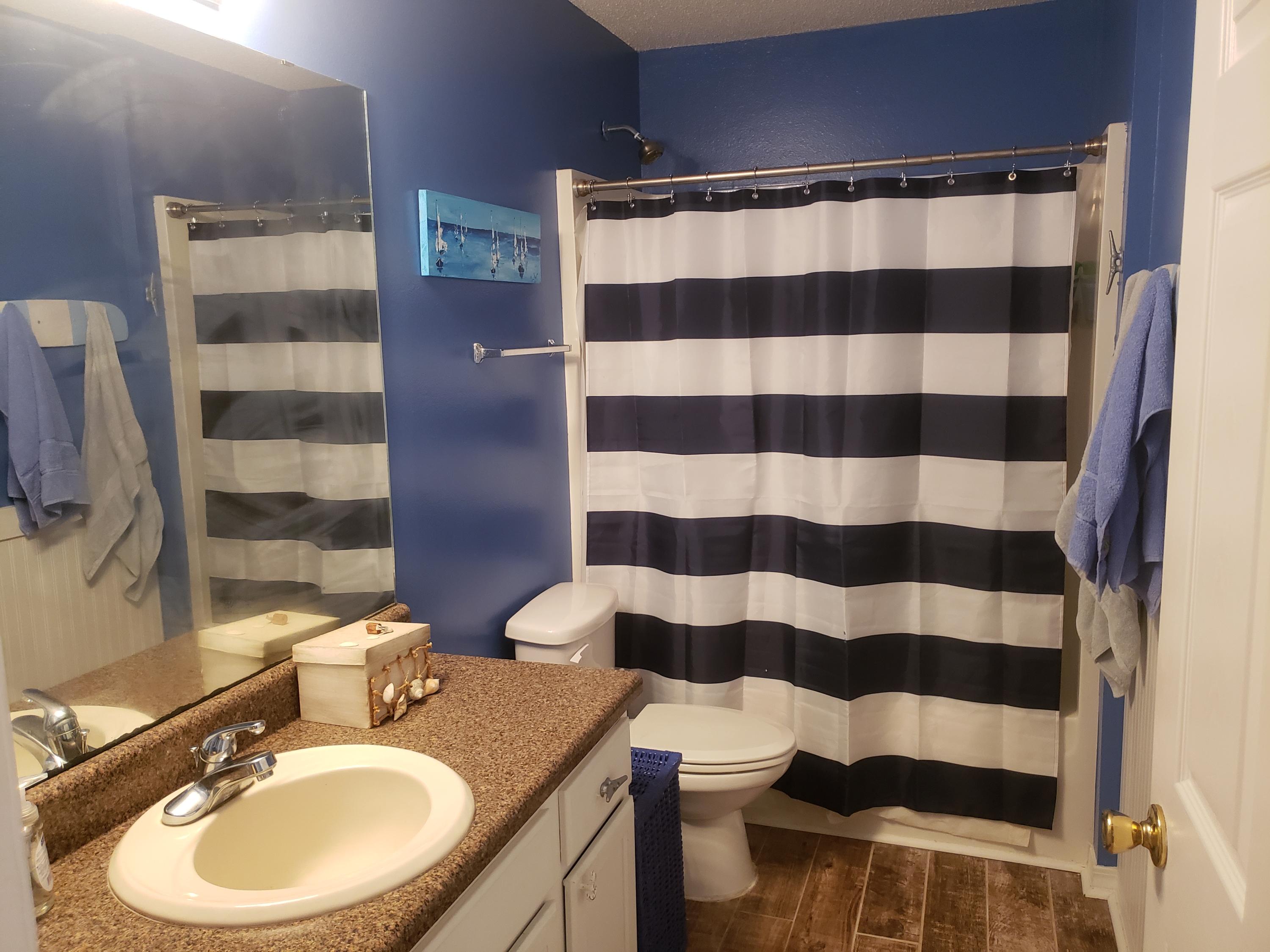 SANTA ROSA OAKS CONDOMINIUM - Residential