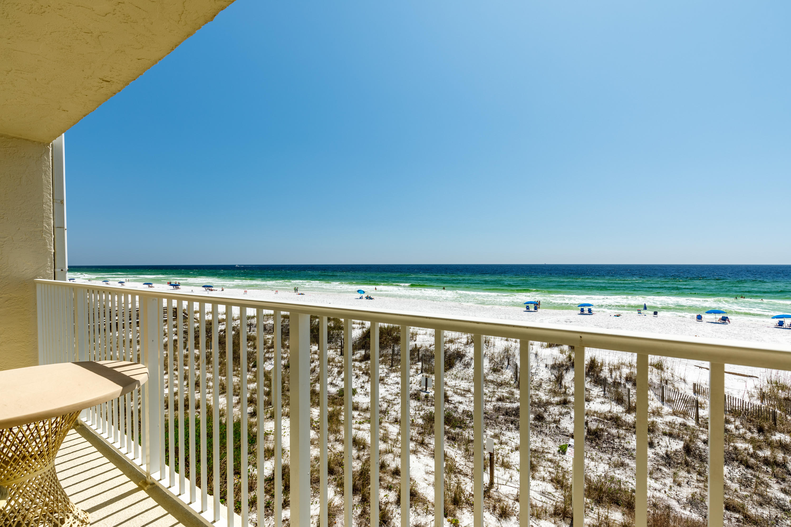 Crystal Beach is a highly sought out vacation destination and 1 bedroom gulf front condos are hard to find! Don't miss out on this investment opportunity! Located near plenty of shopping and restaurants, Cabana Club is a true gem. Enjoy coffee or sunset cocktails on the large balcony overlooking the gulf!Owners on the Sea Oats rental program are permitted to use the pool...