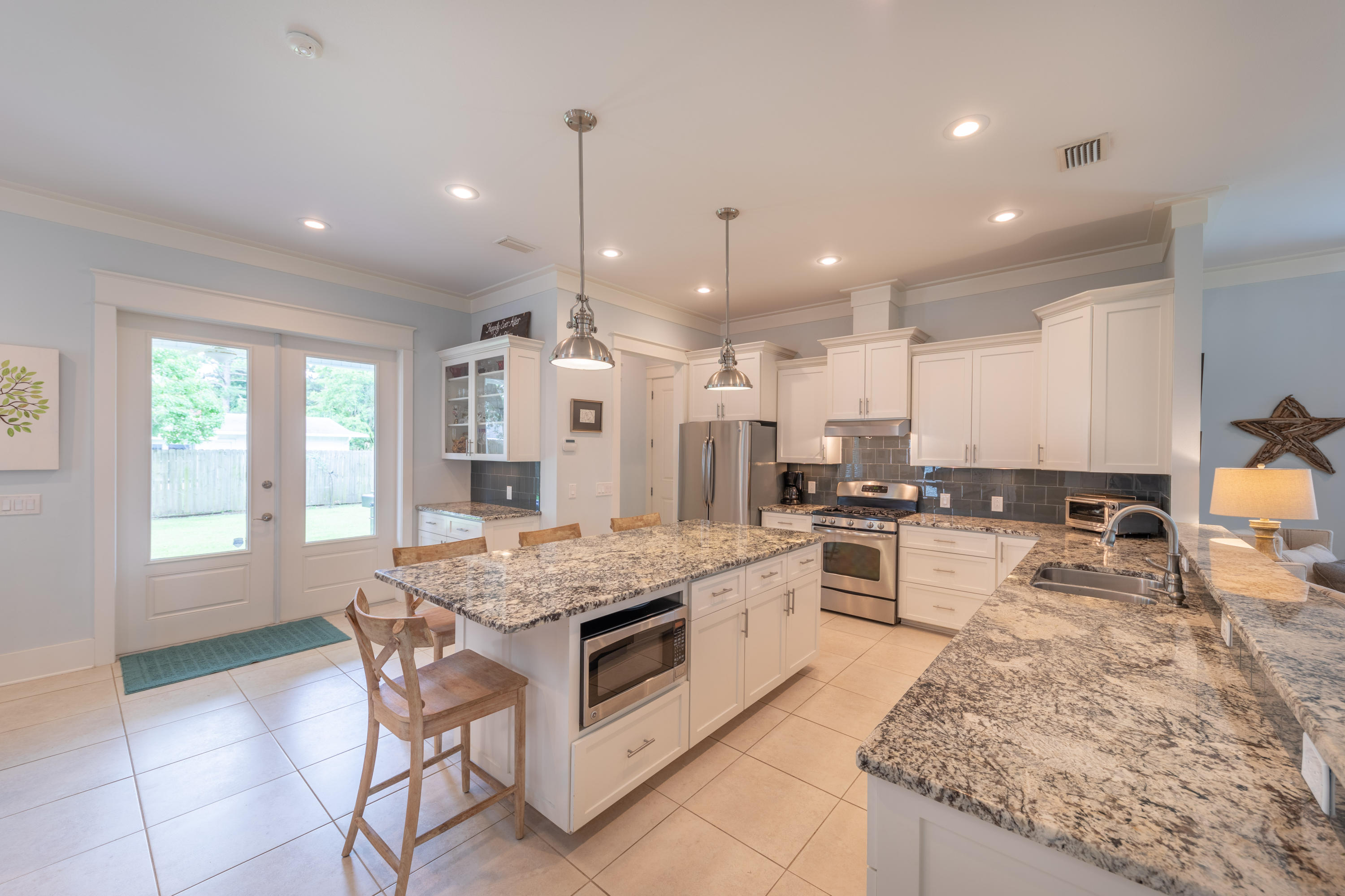 HOLIDAY SHORES ESTATES 2ND ADDN - Residential