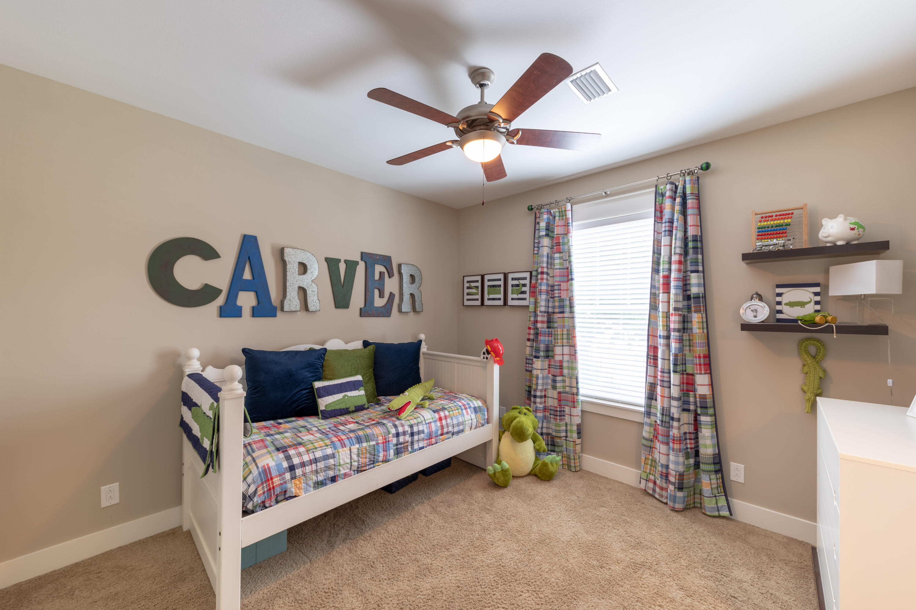 HOLIDAY SHORES ESTATES 2ND ADDN - Residential