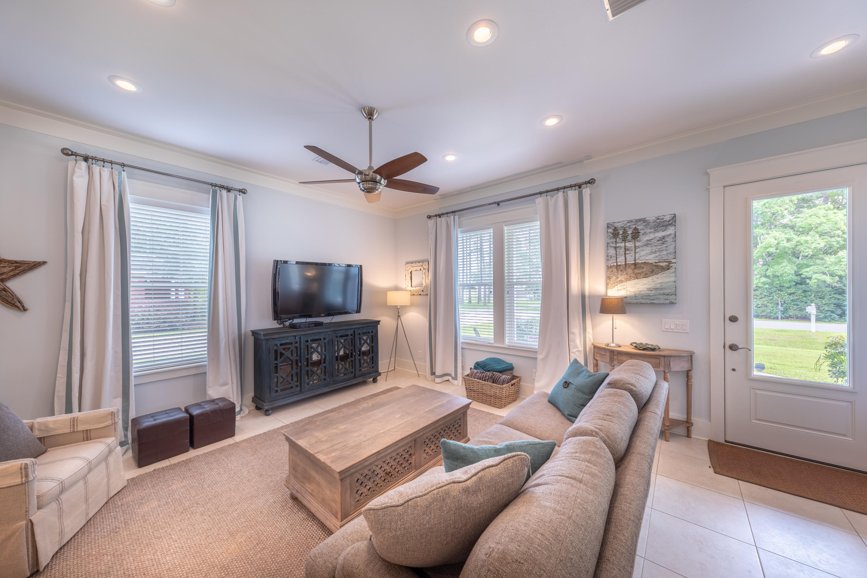 HOLIDAY SHORES ESTATES 2ND ADDN - Residential