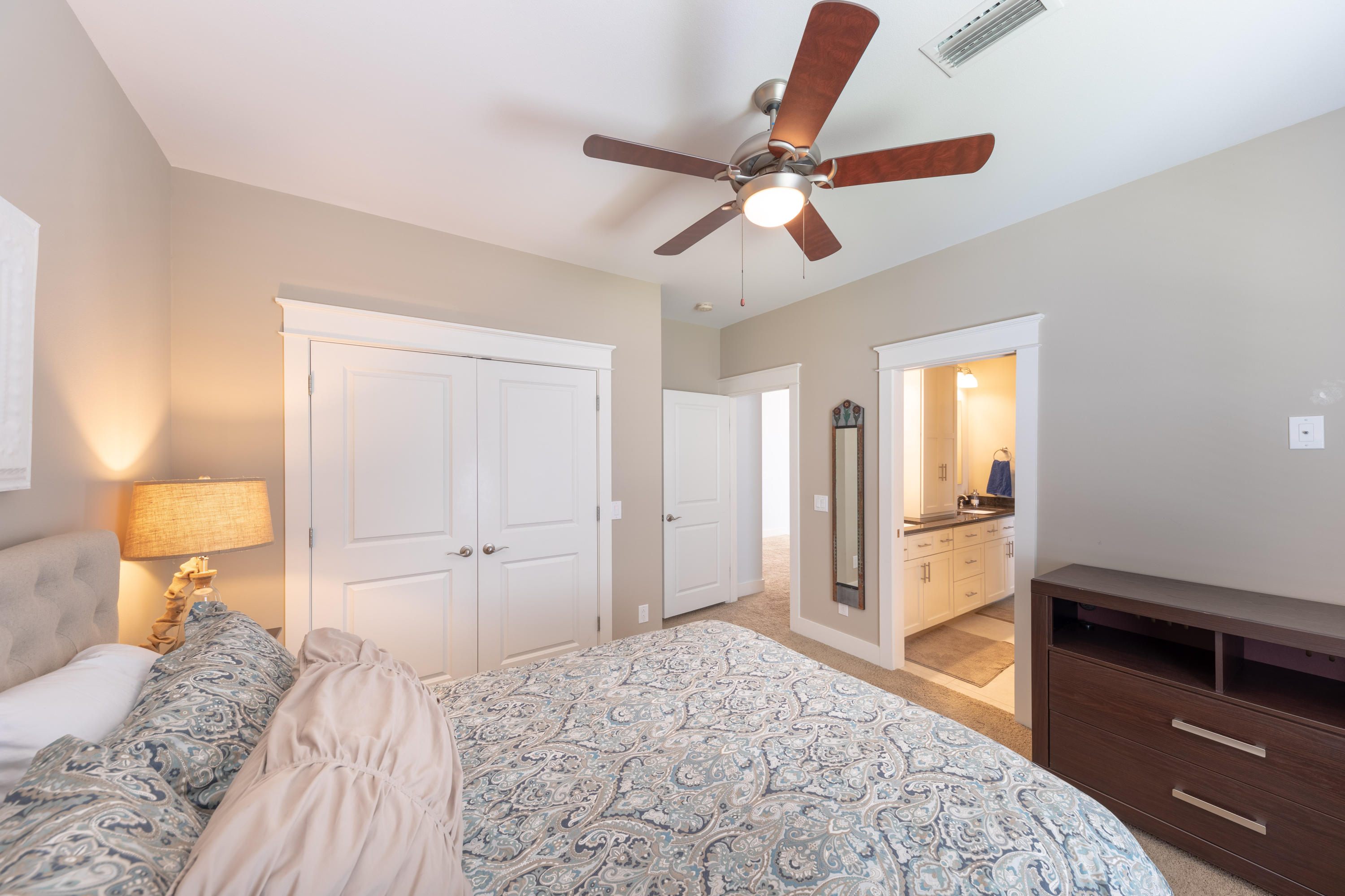 HOLIDAY SHORES ESTATES 2ND ADDN - Residential