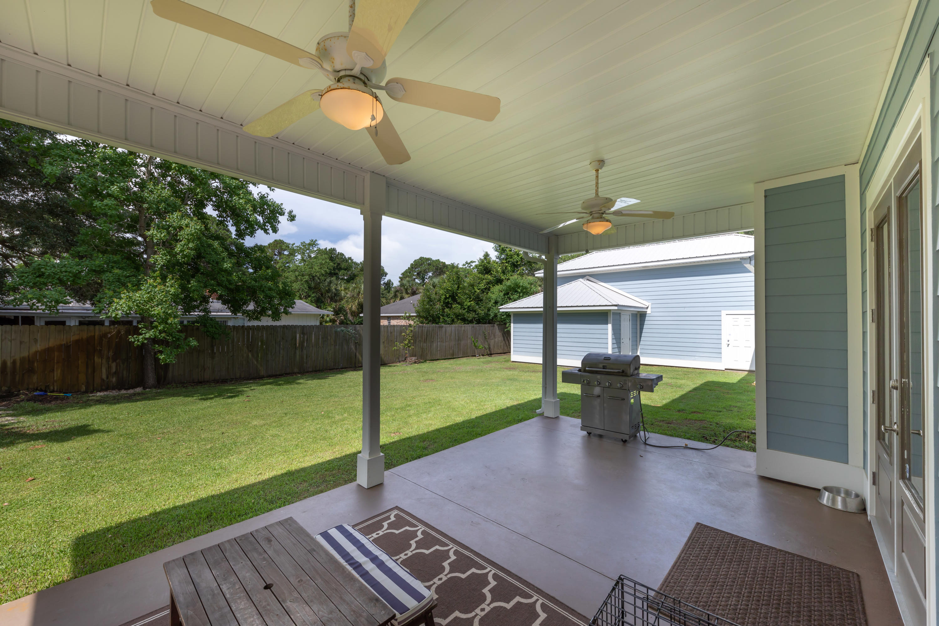 HOLIDAY SHORES ESTATES 2ND ADDN - Residential