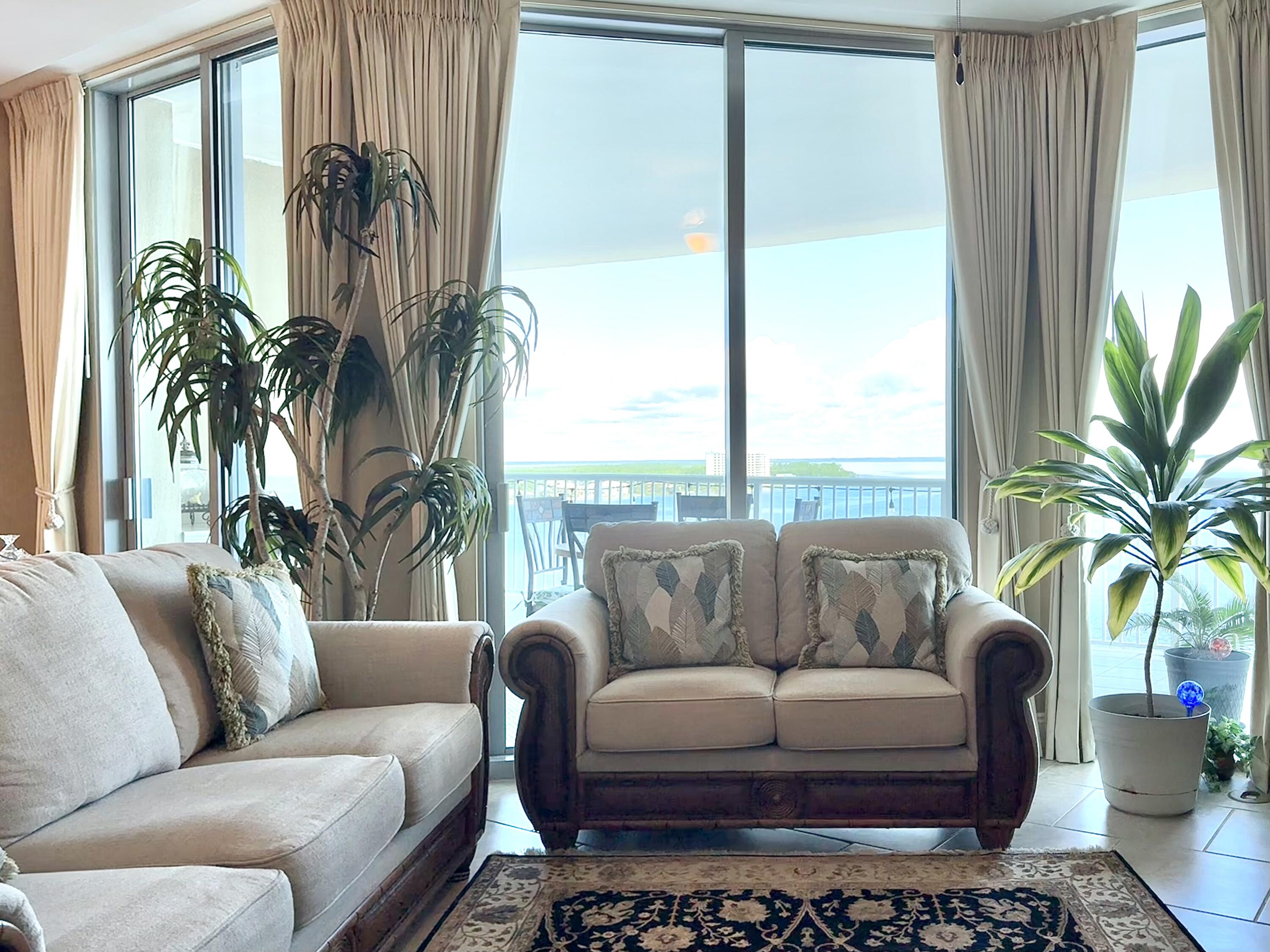 MARINA LANDING - Residential