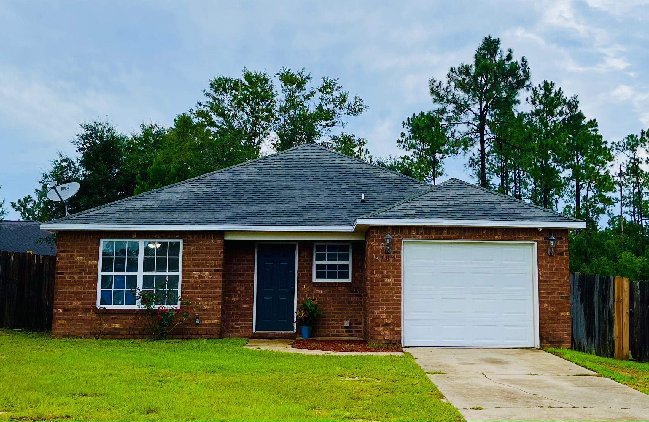 TRIPLE LAKES ESTATES - Residential