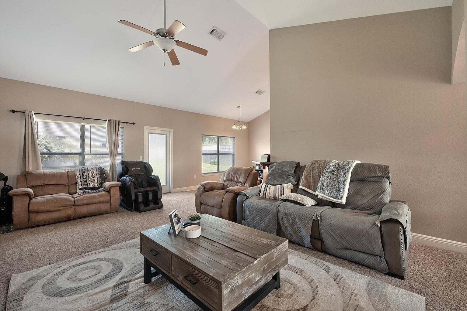 ROLLING RIDGE - Residential Lease