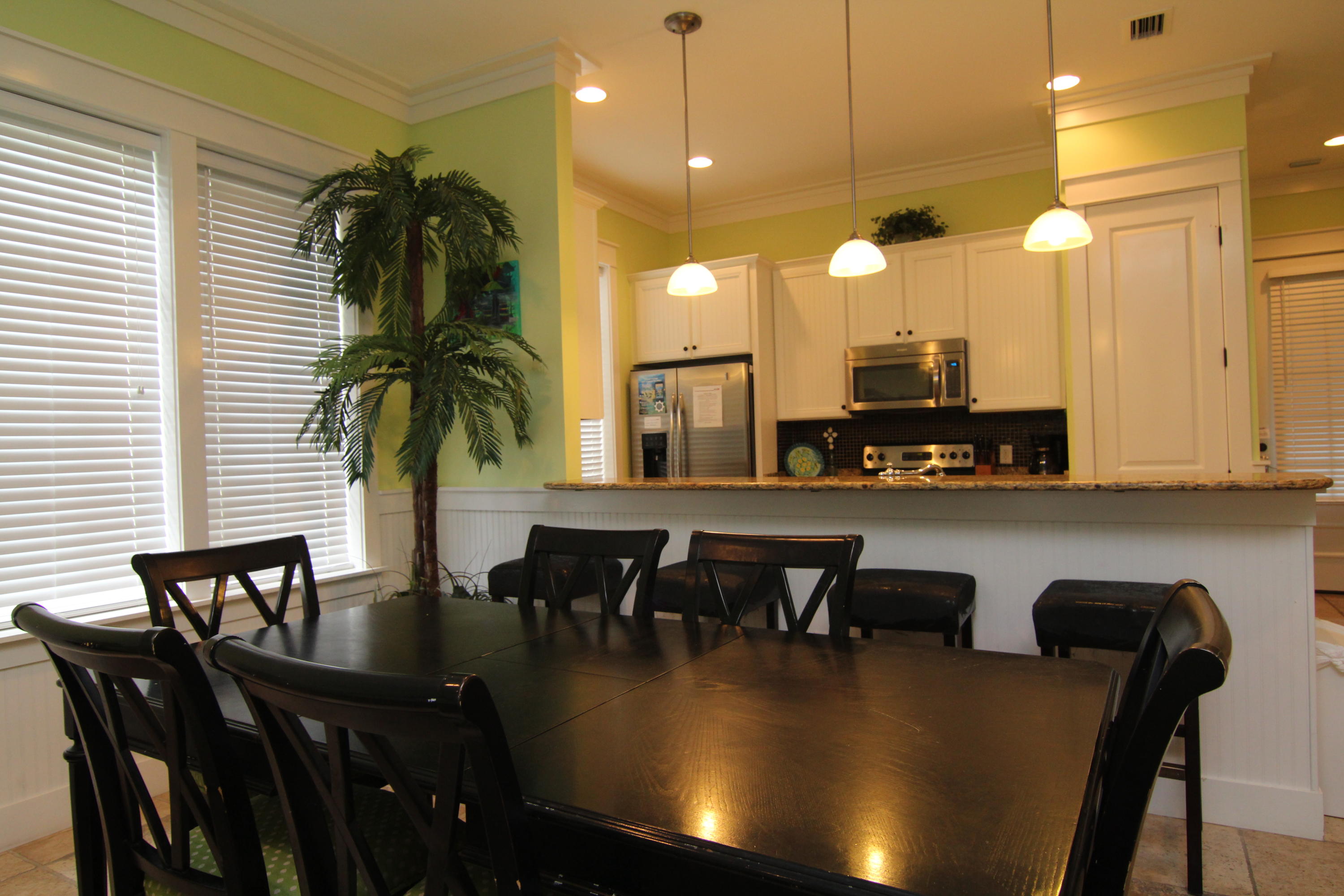 BUNGALOS AT SANDESTIN - Residential