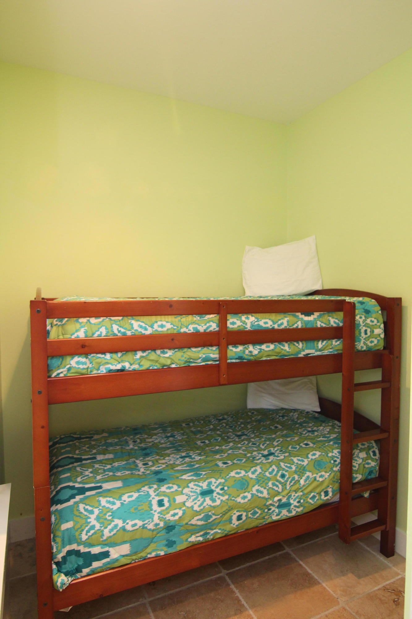 BUNGALOS AT SANDESTIN - Residential