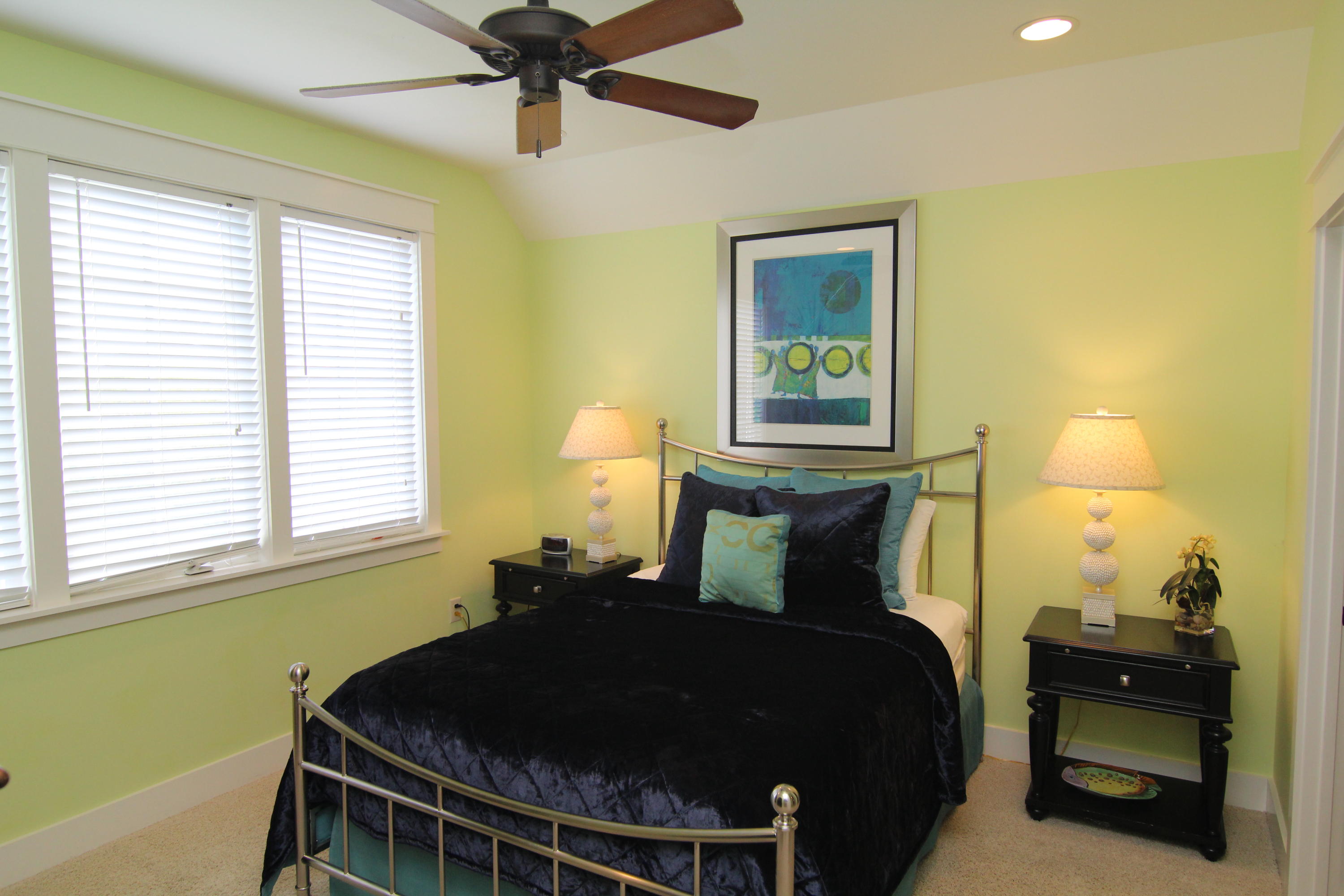 BUNGALOS AT SANDESTIN - Residential