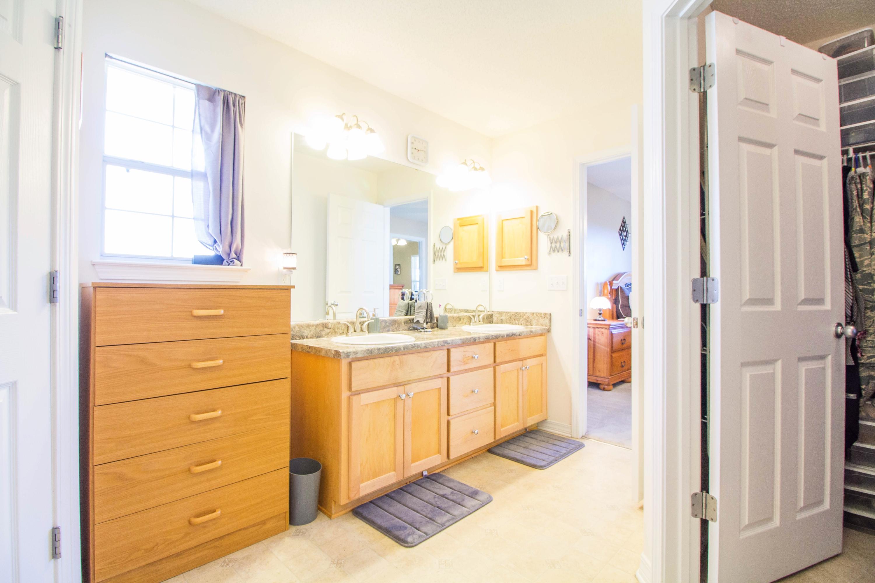 IRON GATE - Residential