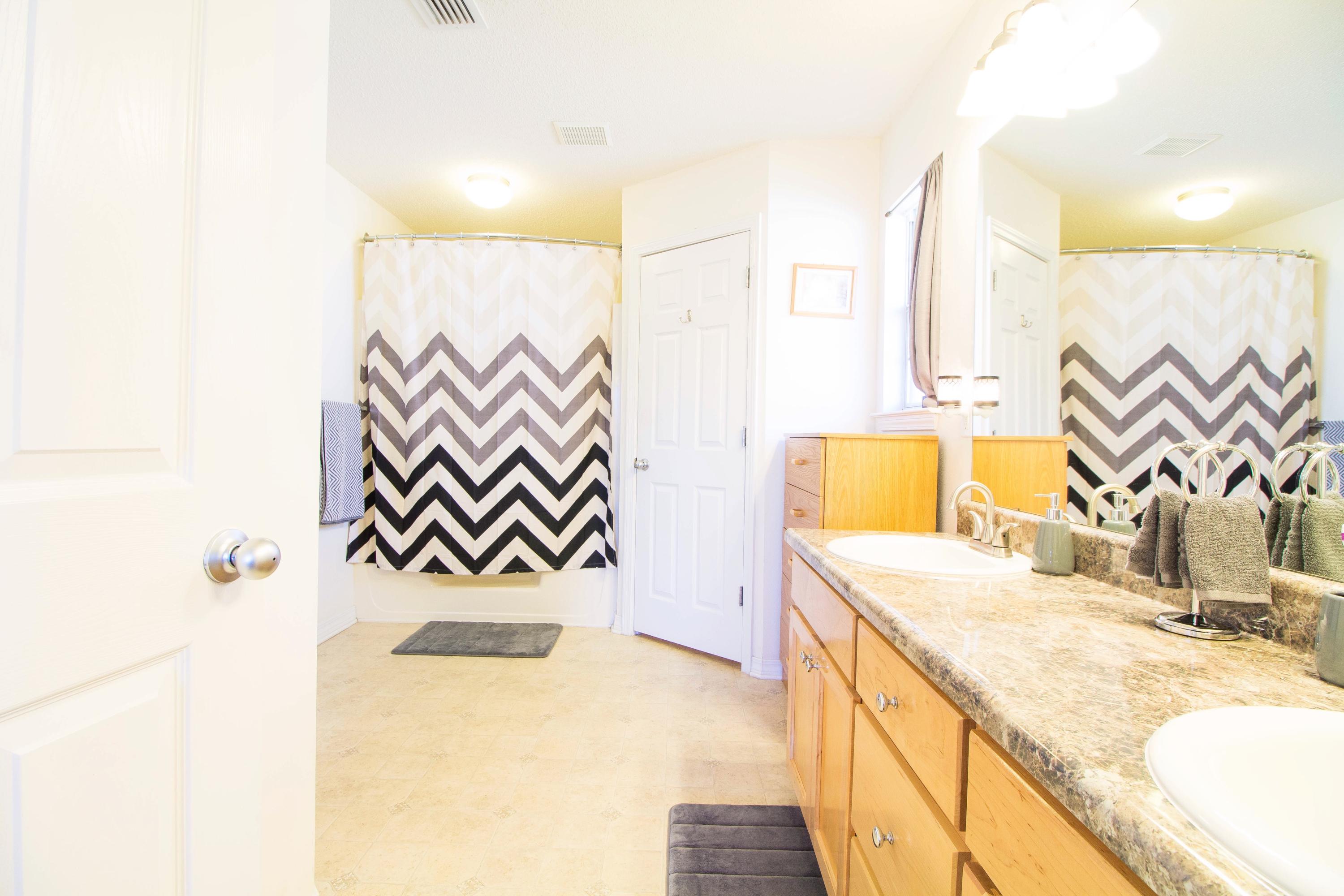 IRON GATE - Residential