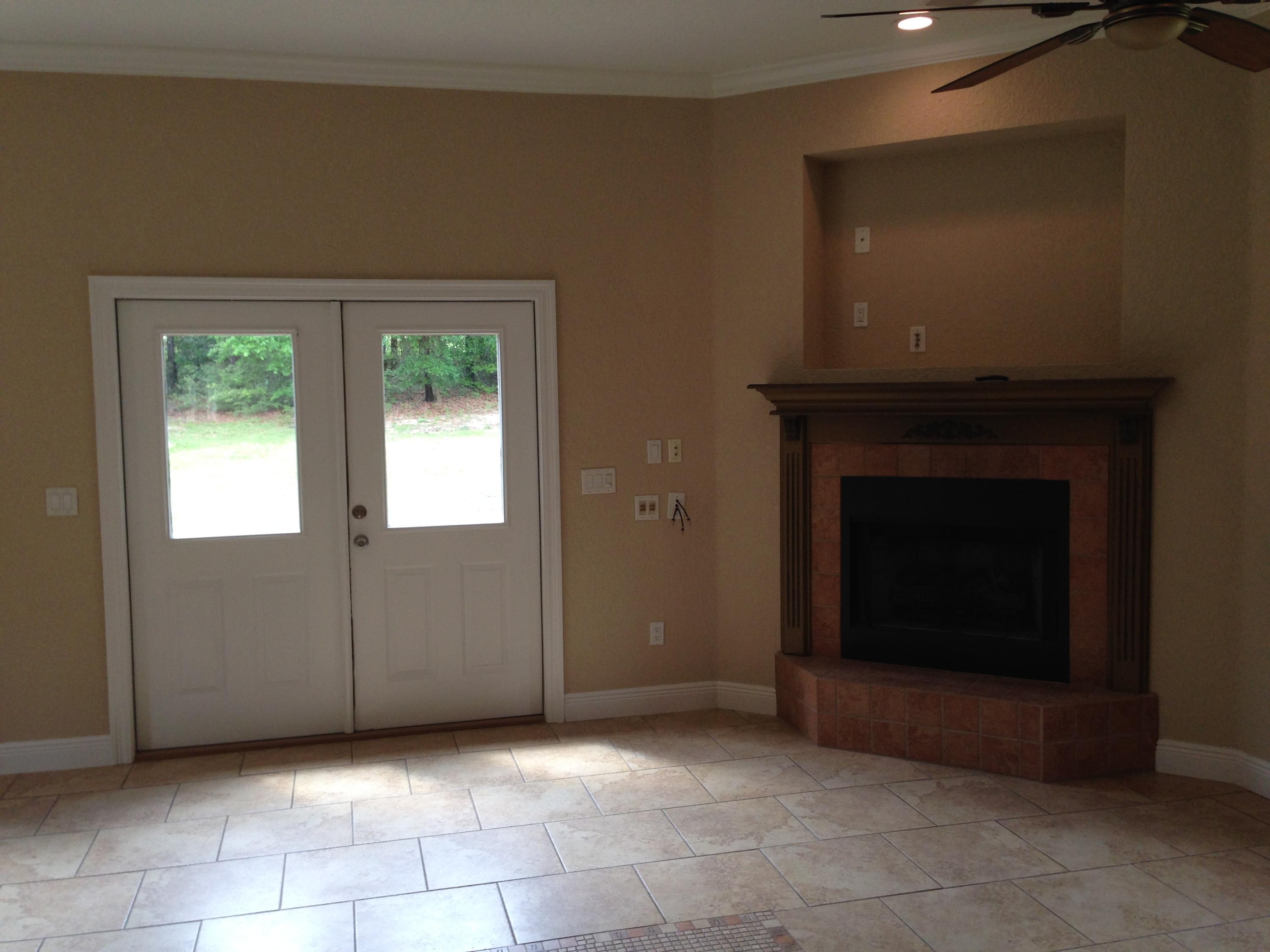 HOLLY HILLS - Residential