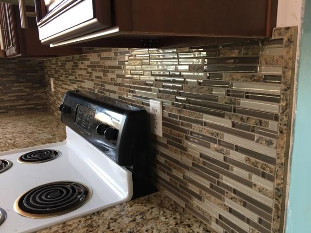 PETITE CHATEAU - Residential Lease