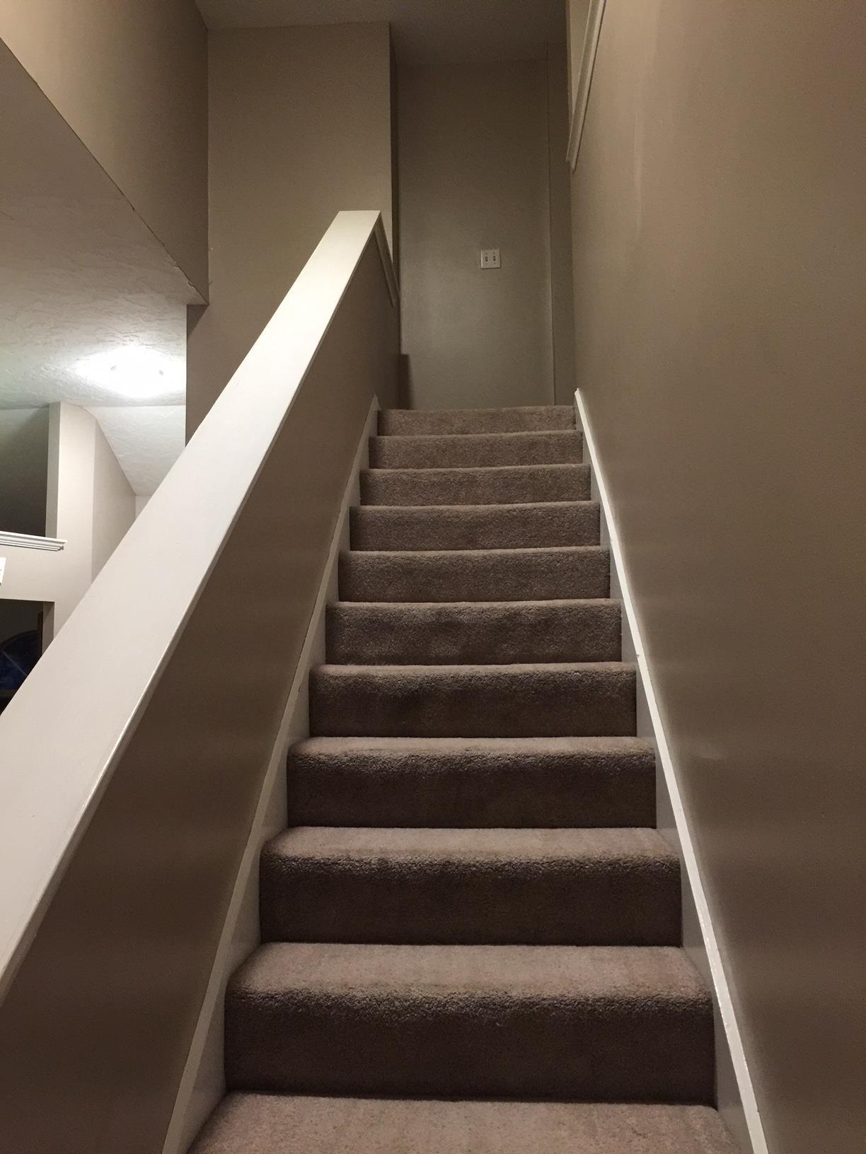 PETITE CHATEAU - Residential Lease