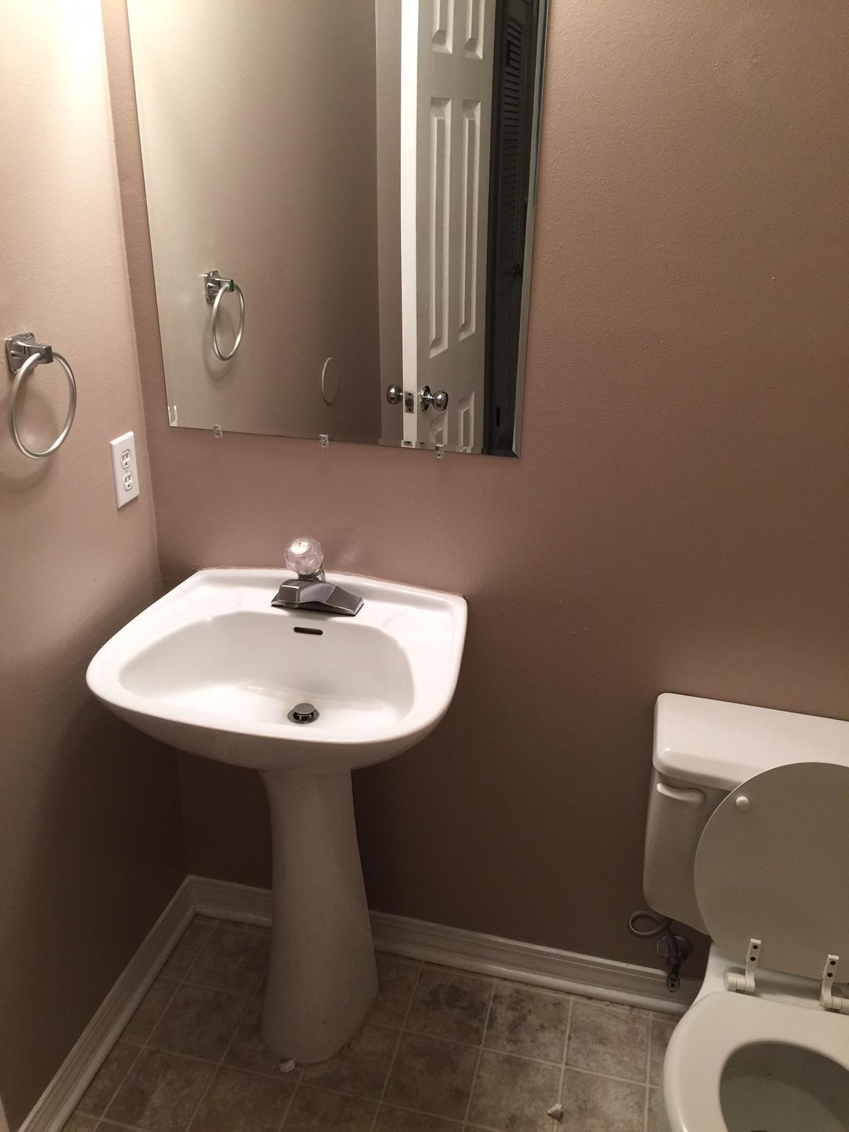 PETITE CHATEAU - Residential Lease