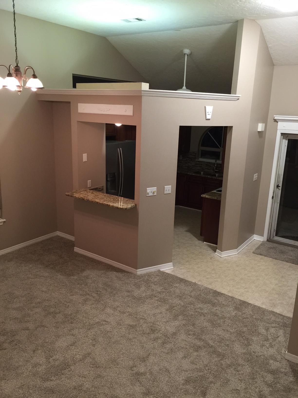 PETITE CHATEAU - Residential Lease