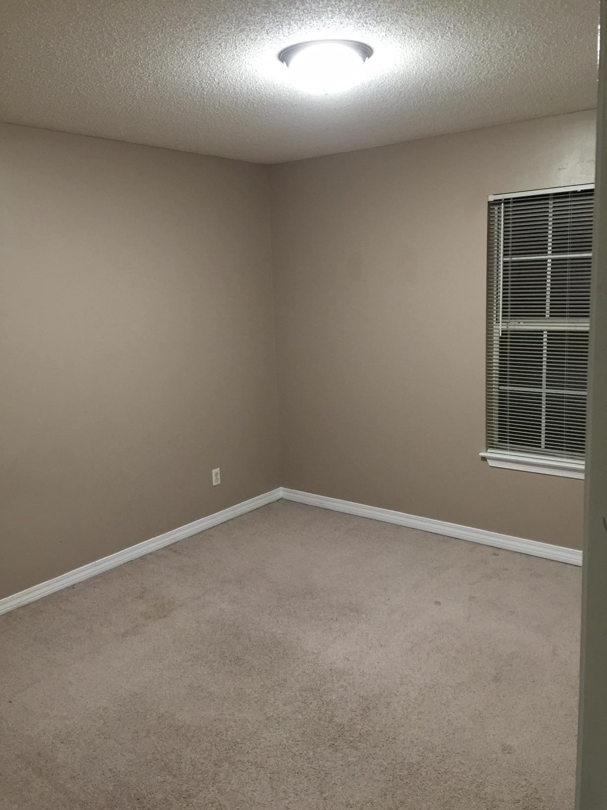 PETITE CHATEAU - Residential Lease