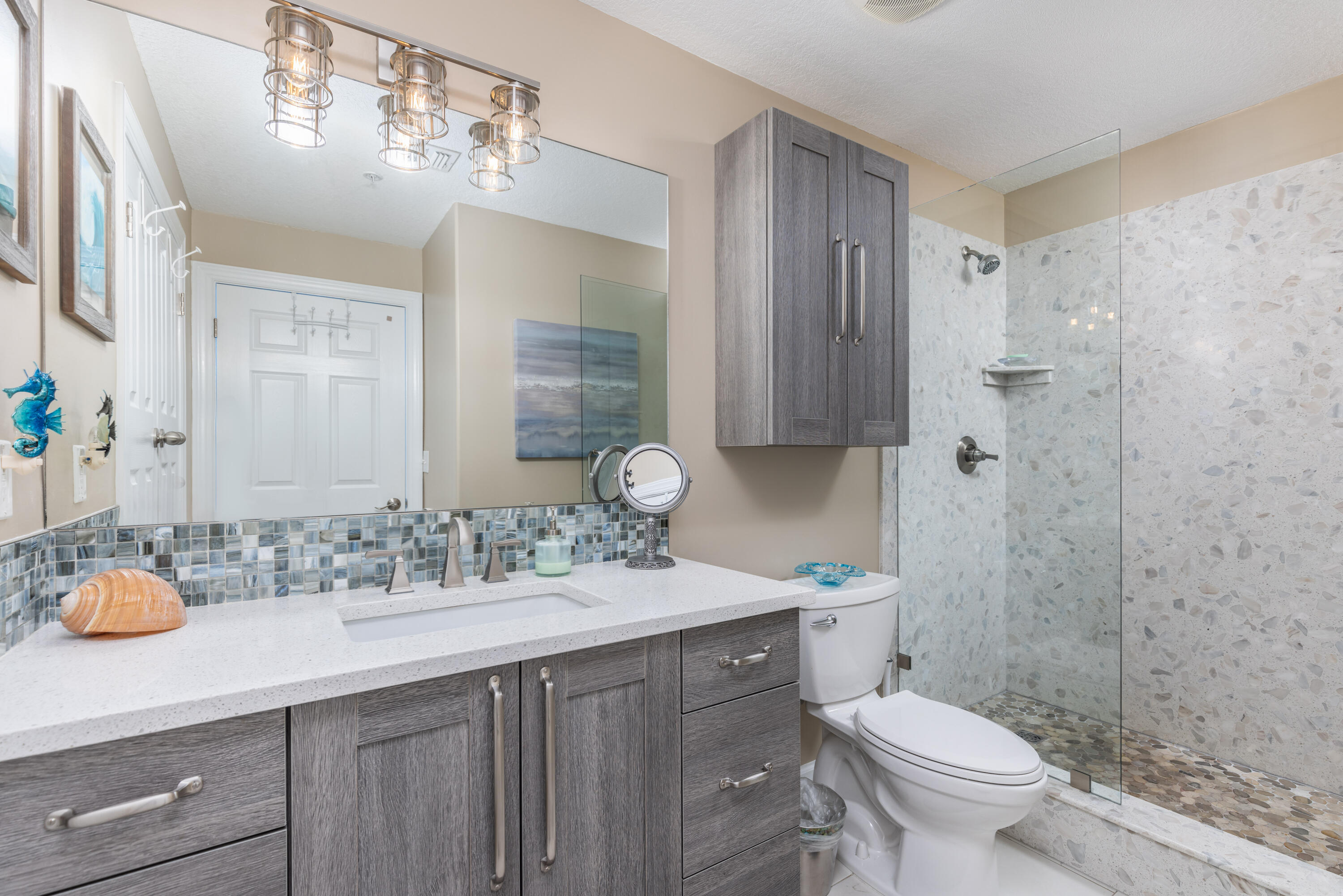 EMERALD ISLE - Residential