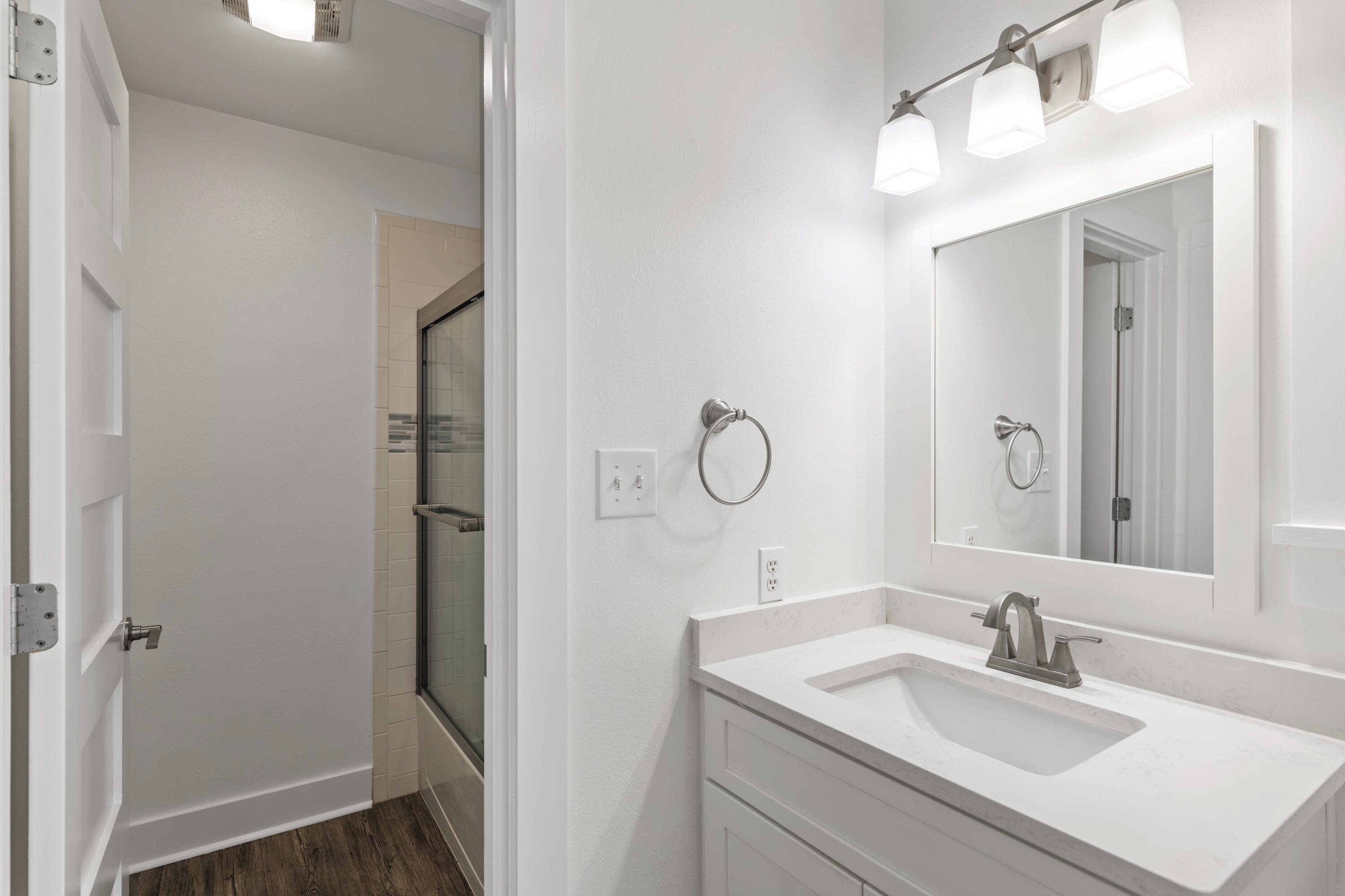 BEACHWOOD VILLAS CONDO - Residential